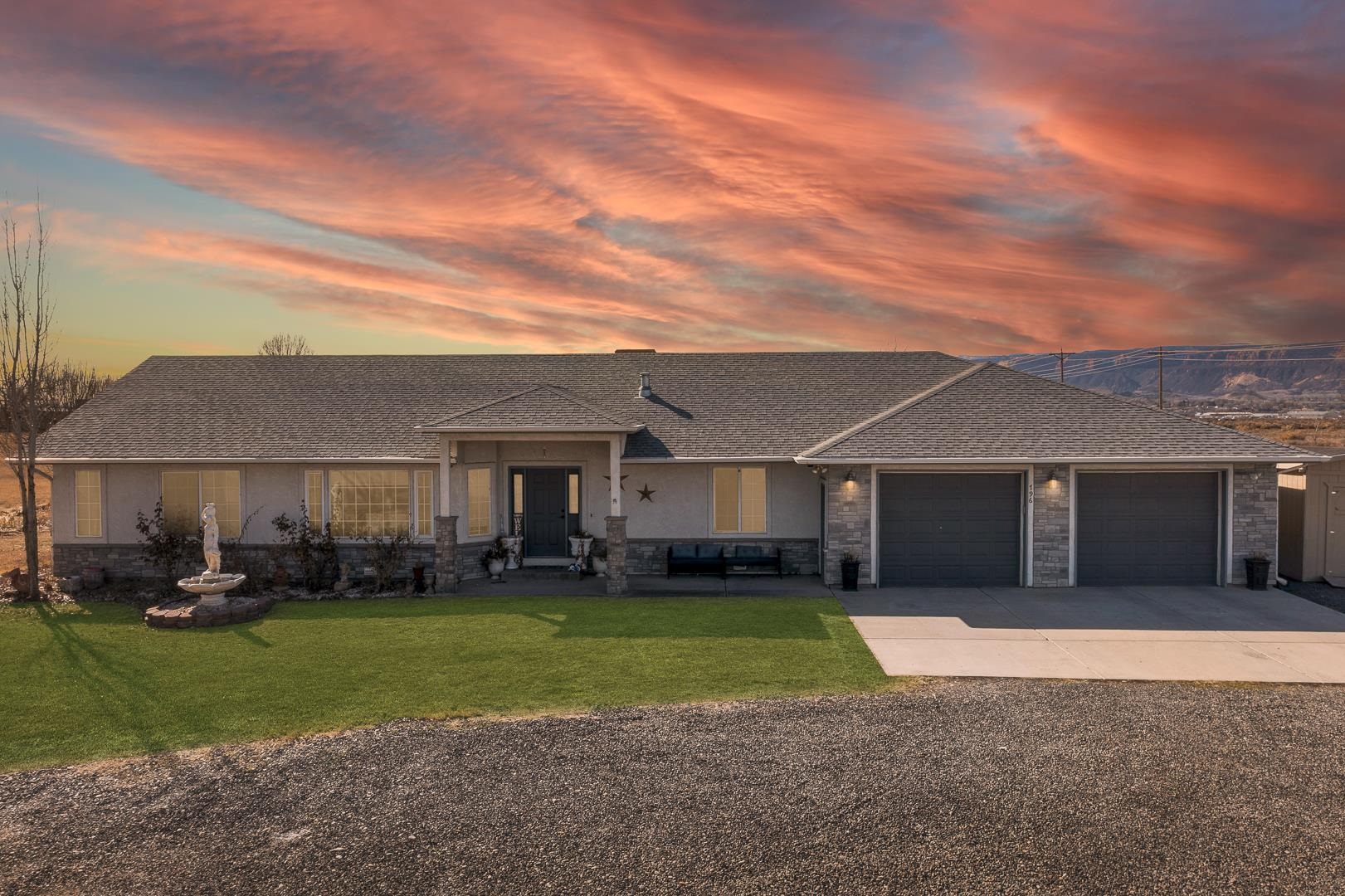 796 23 Road Property Photo
