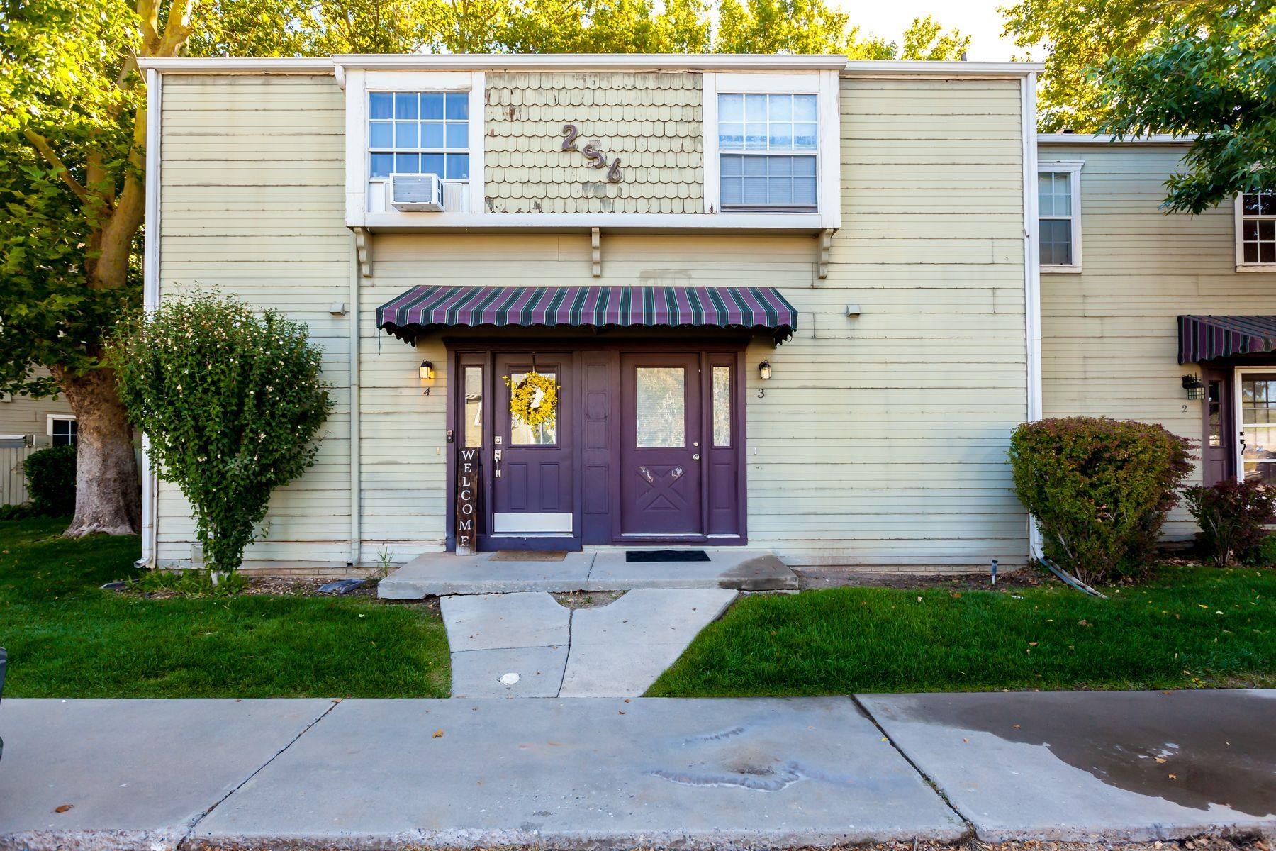256 Coventry Place Property Photo 1