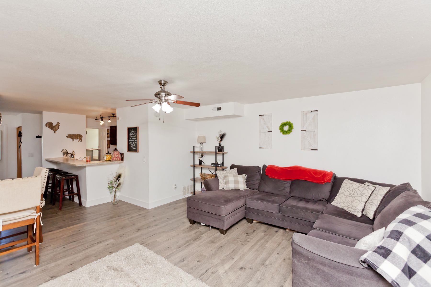 256 Coventry Place Property Photo 4