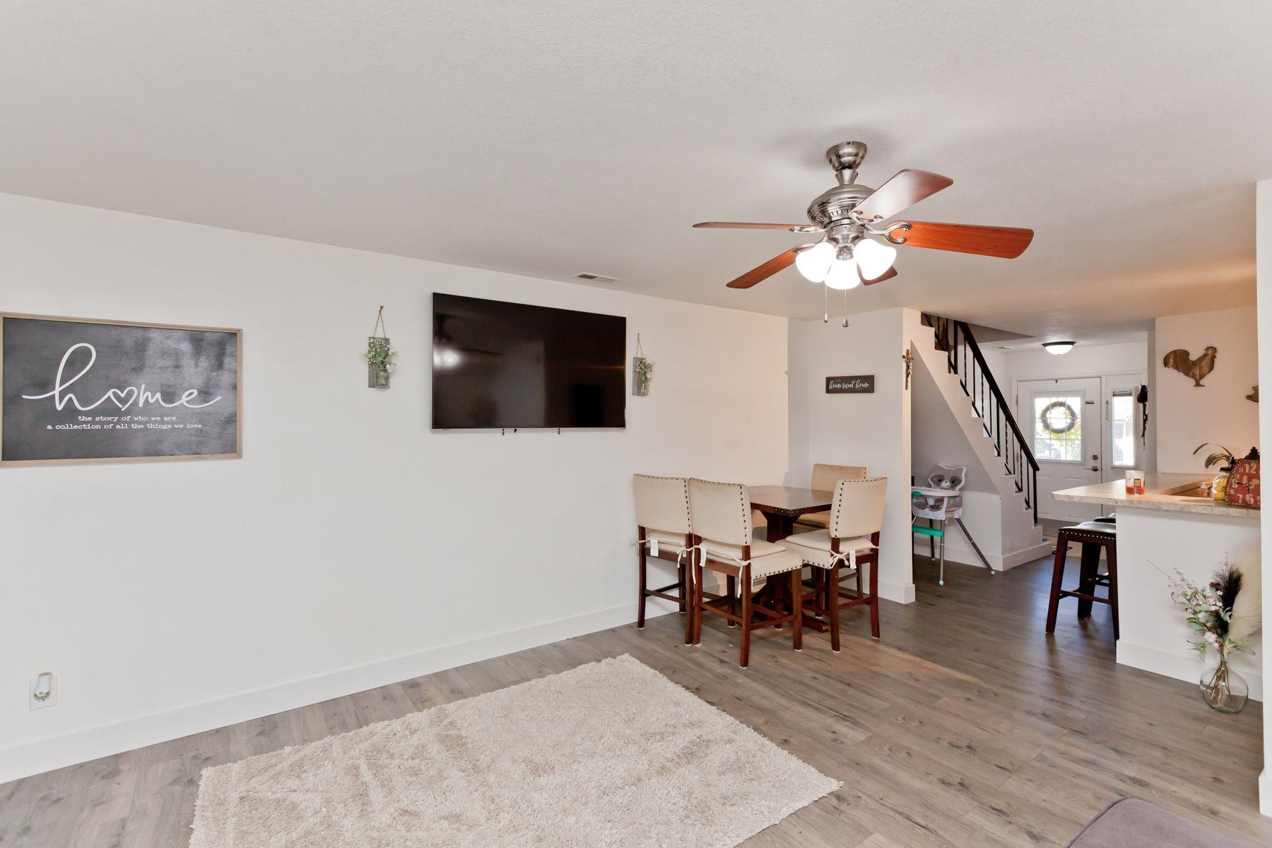 256 Coventry Place Property Photo 6