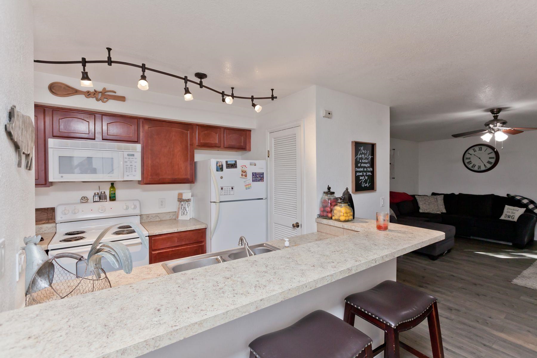 256 Coventry Place Property Photo 7