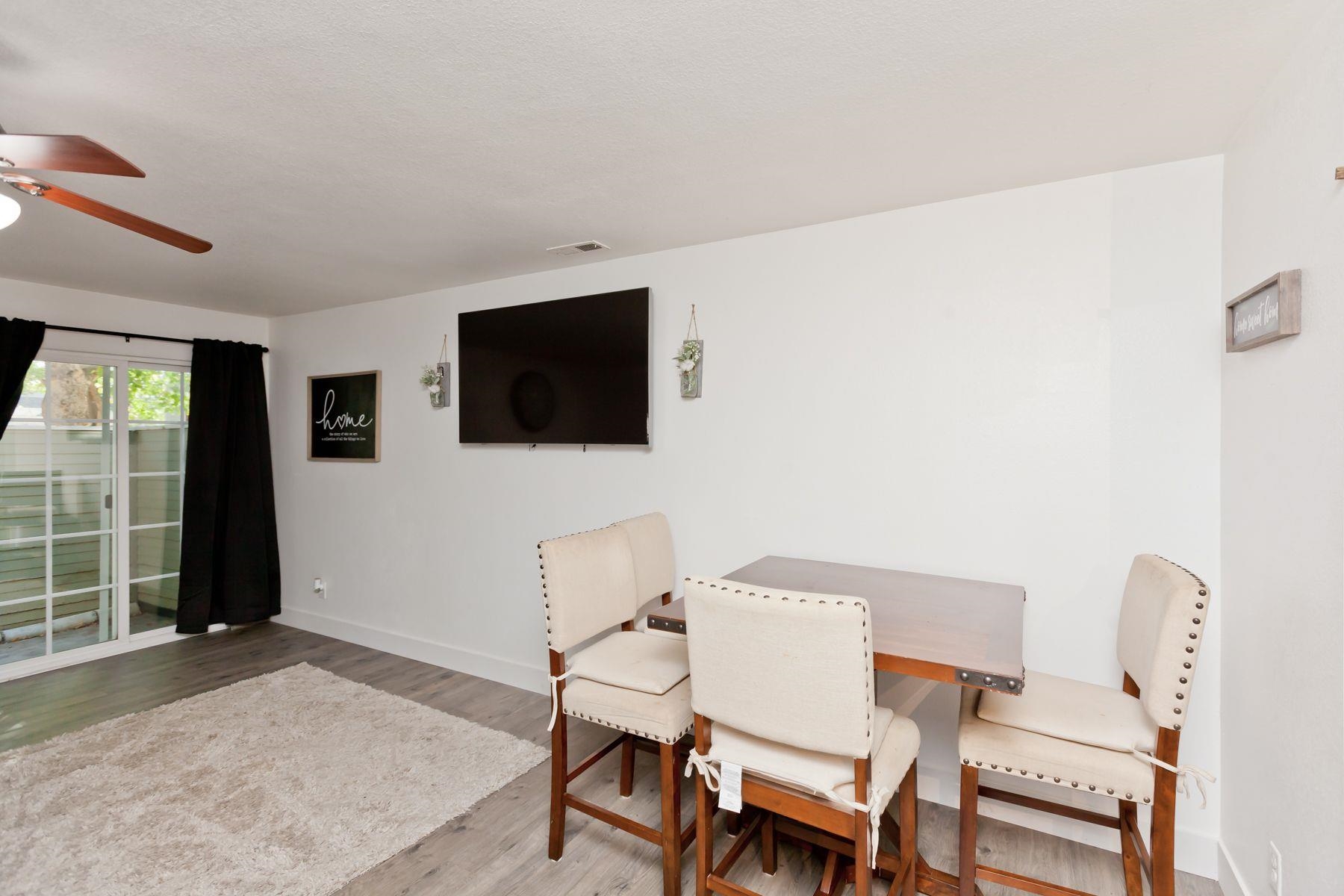 256 Coventry Place Property Photo 13