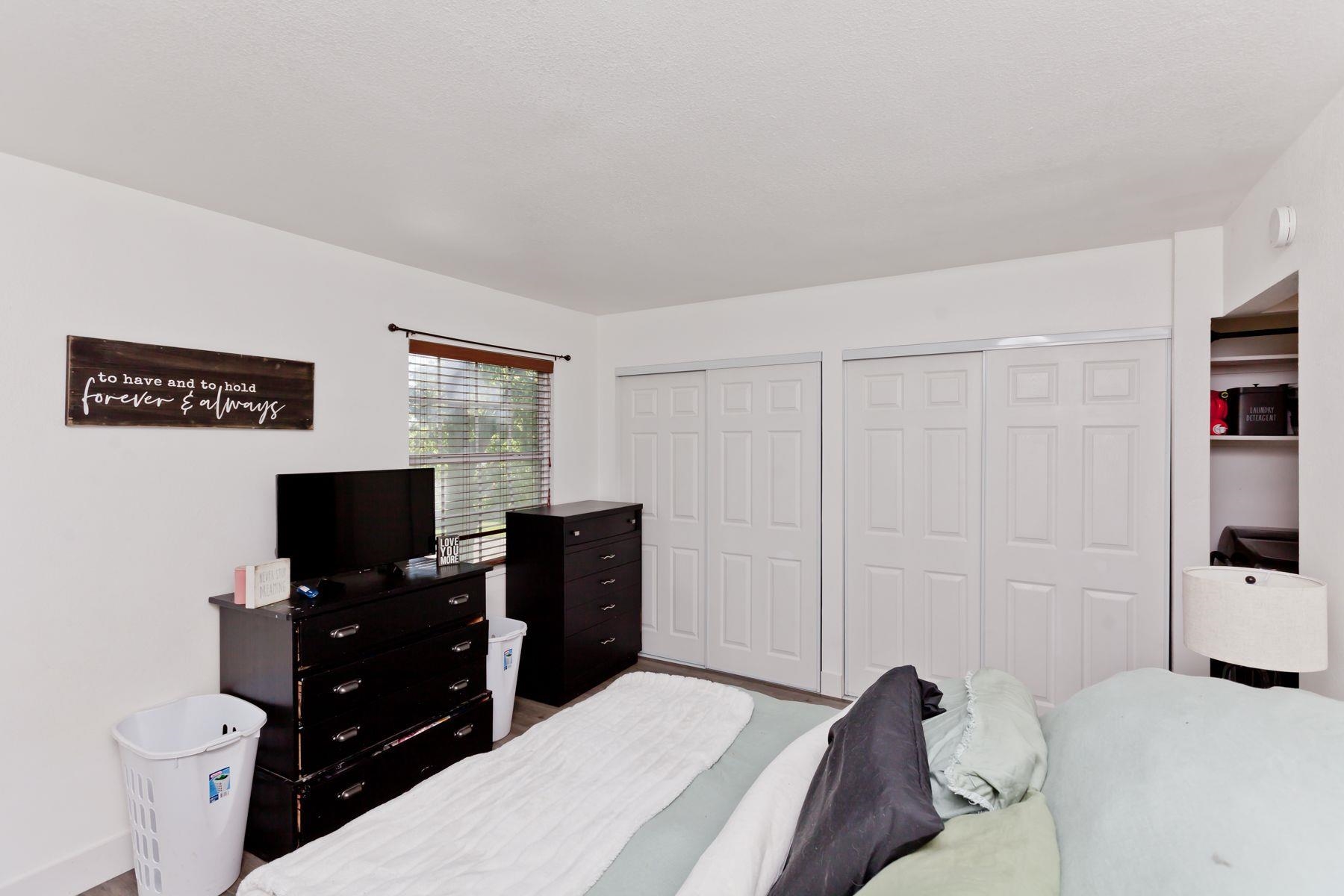 256 Coventry Place Property Photo 18