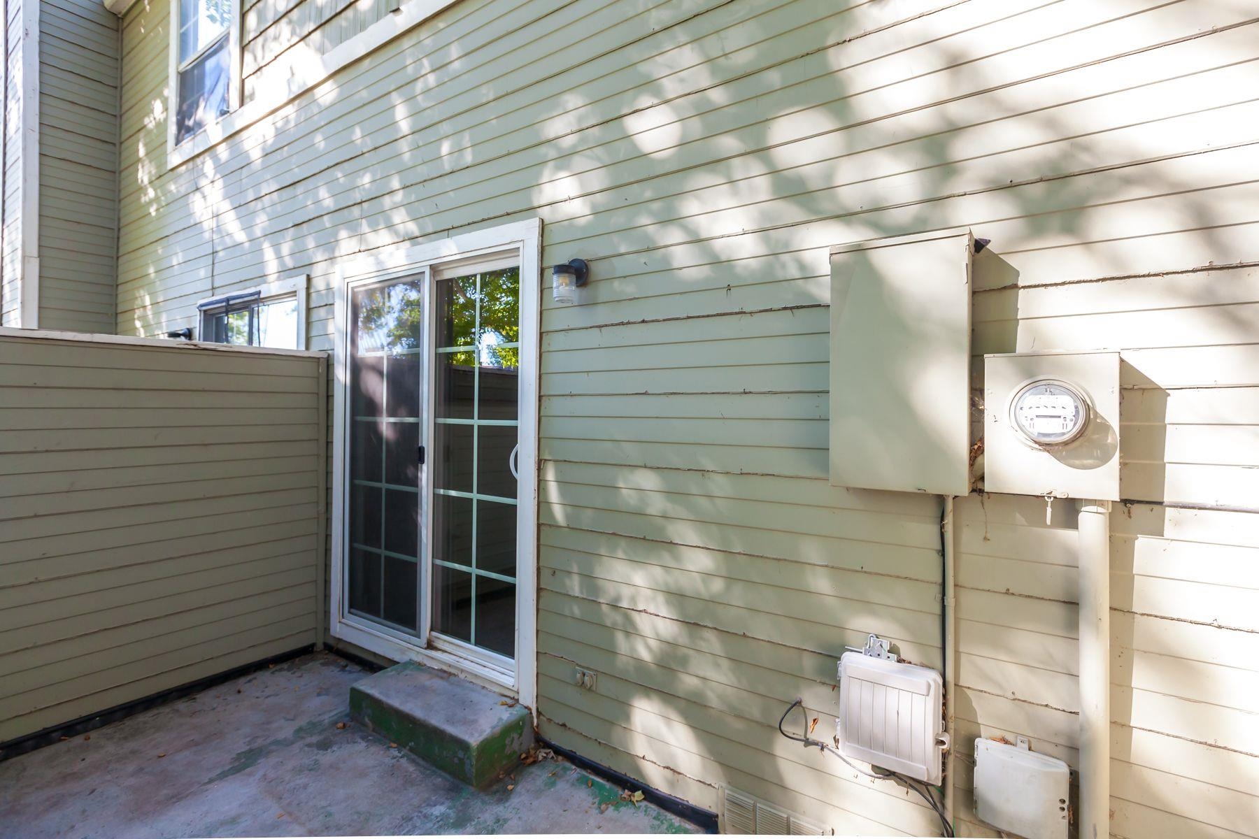 256 Coventry Place Property Photo 31