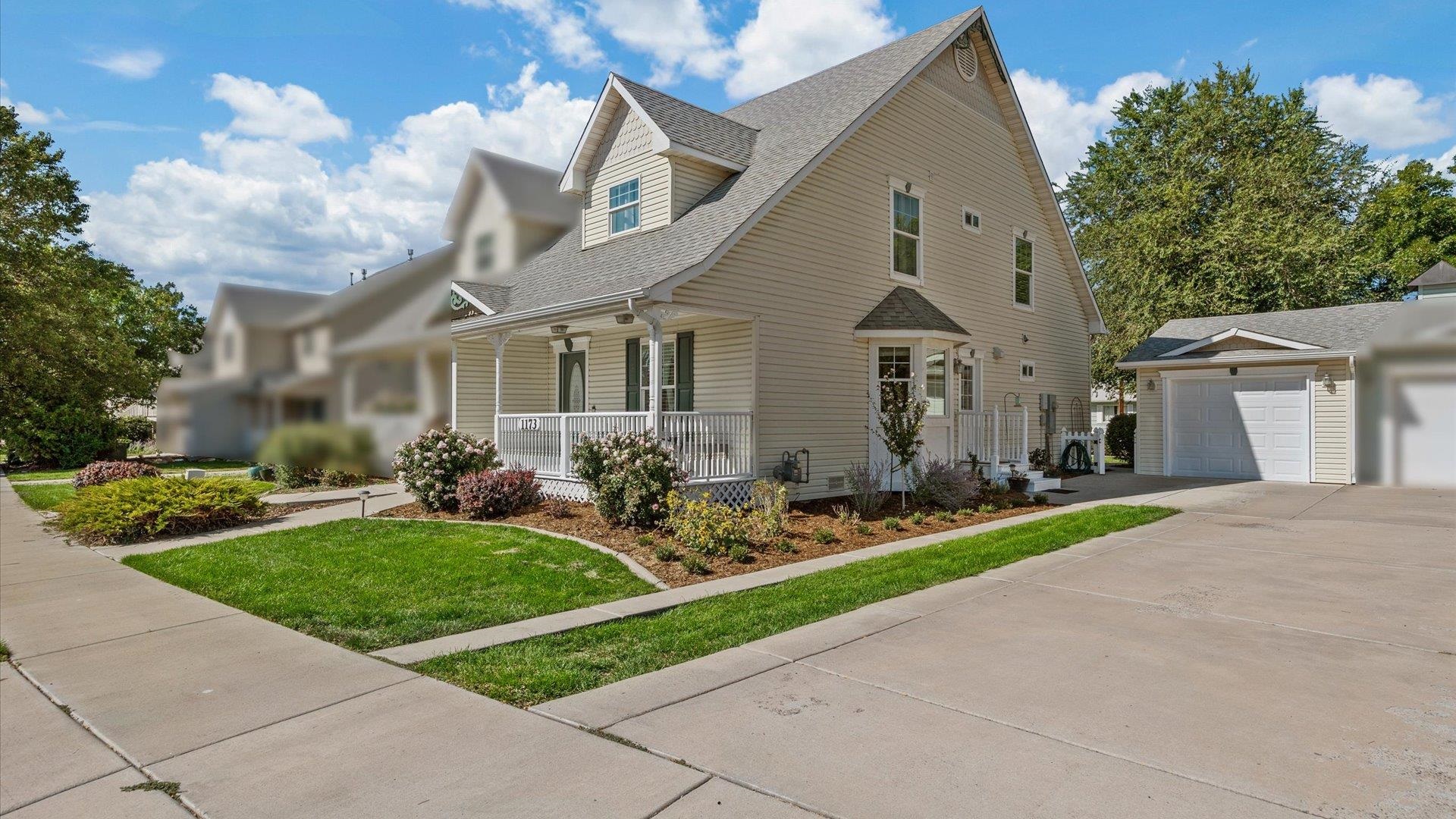 1173 Inverness Way Property Photo