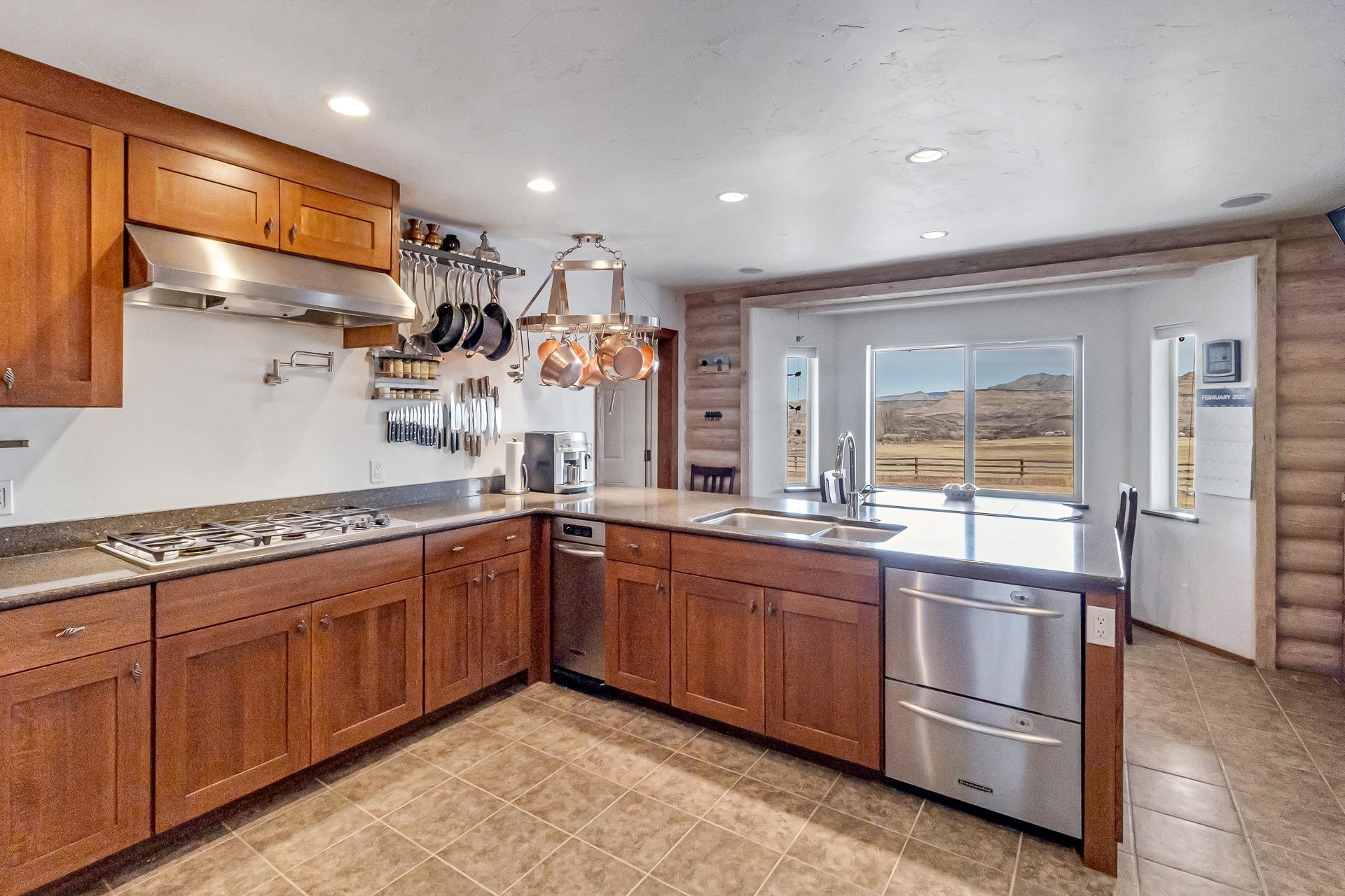 49594 Ke Road Property Photo 4
