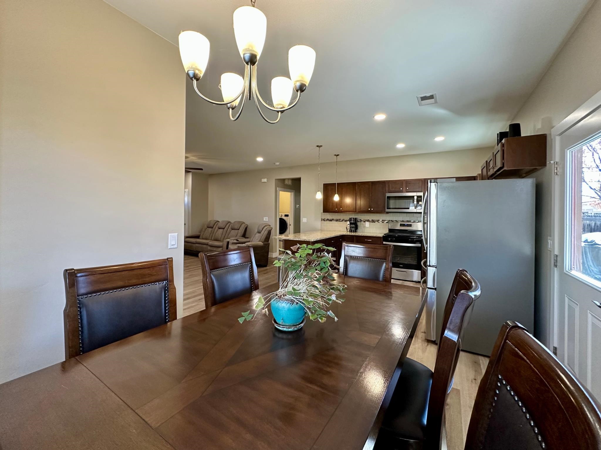611 1/2 Wagon Way Property Photo 8