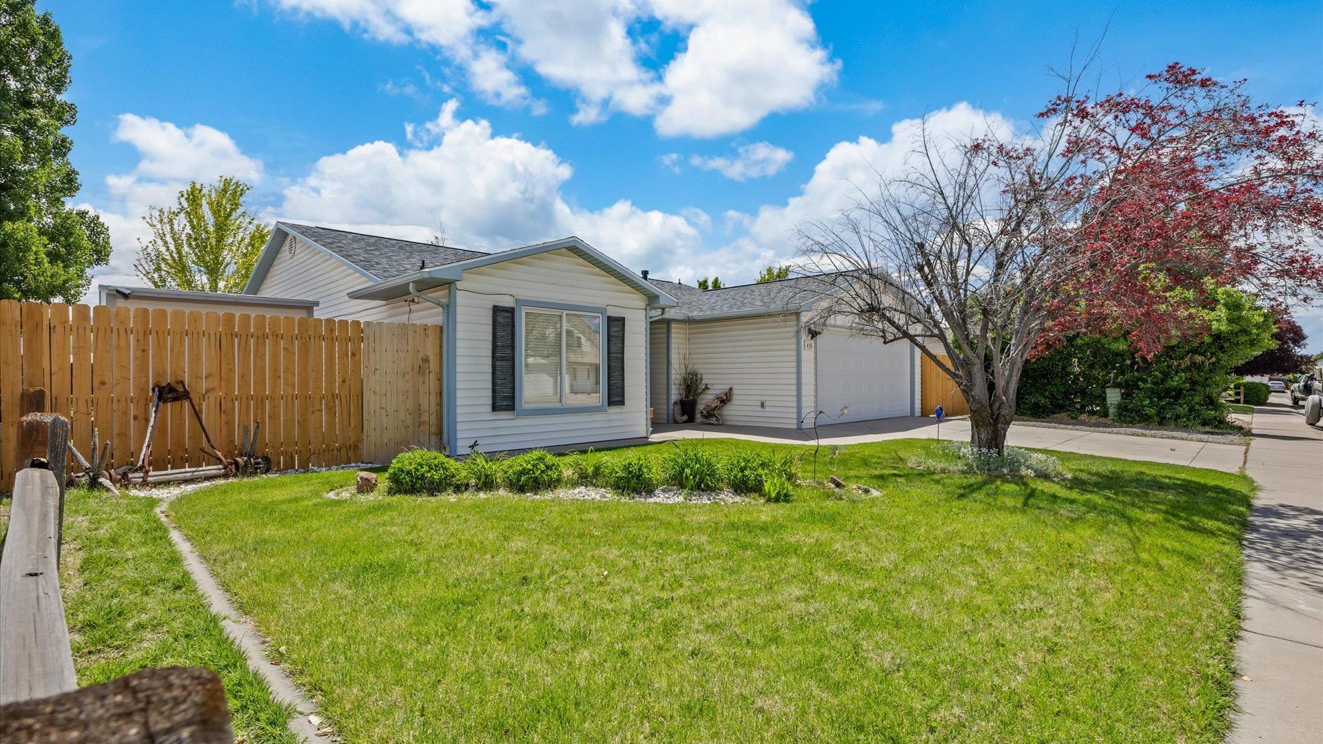 436 Countryside Lane Property Photo 4