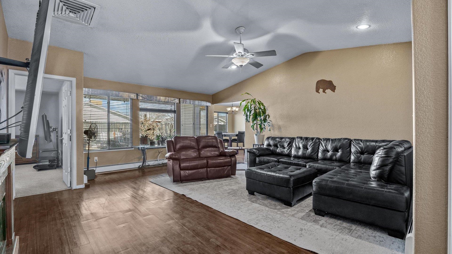 436 Countryside Lane Property Photo 6