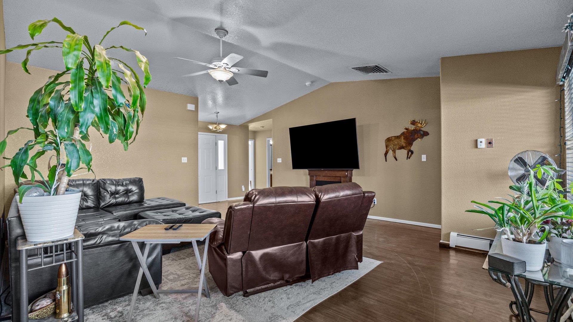 436 Countryside Lane Property Photo 7