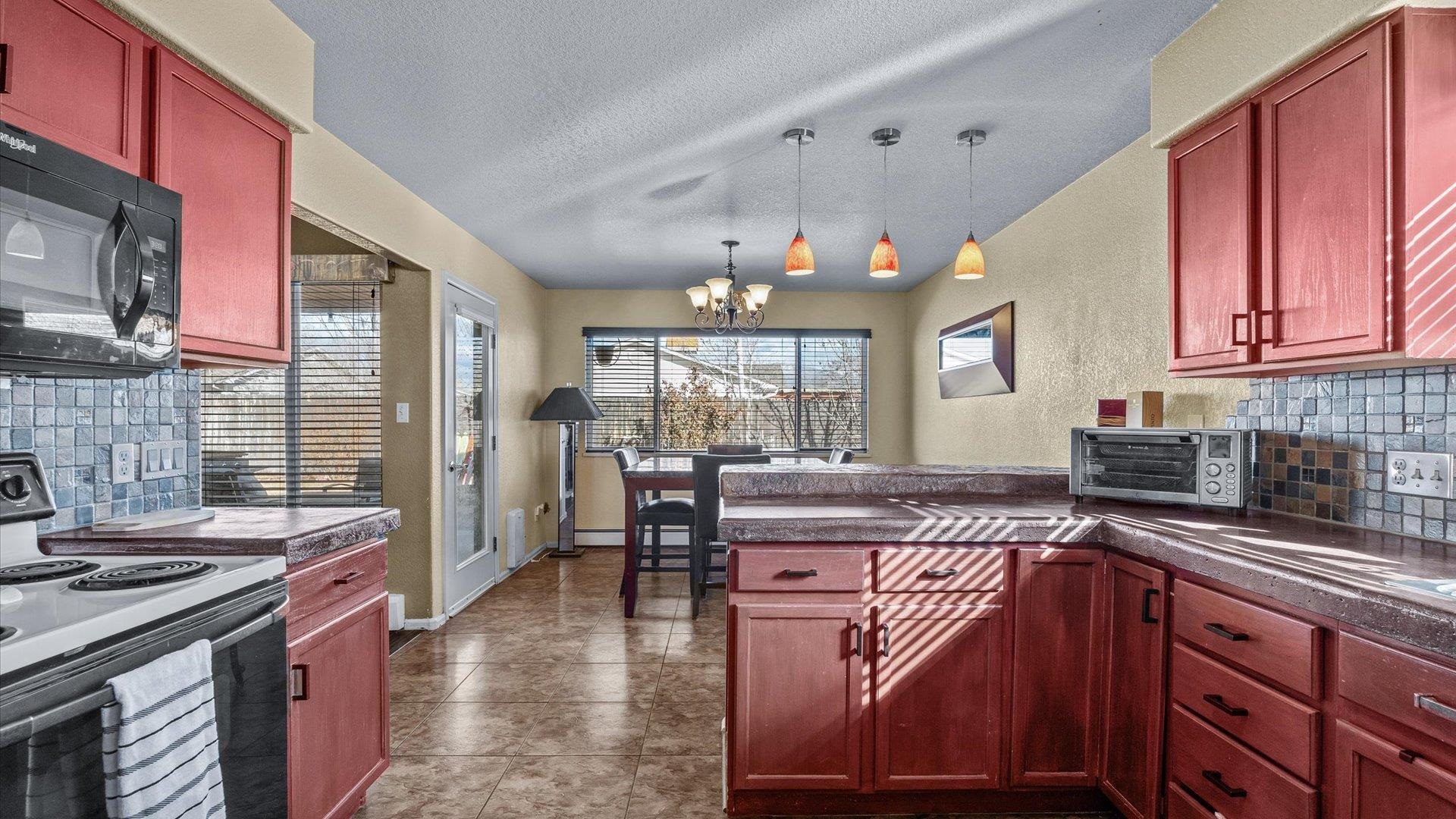 436 Countryside Lane Property Photo 13
