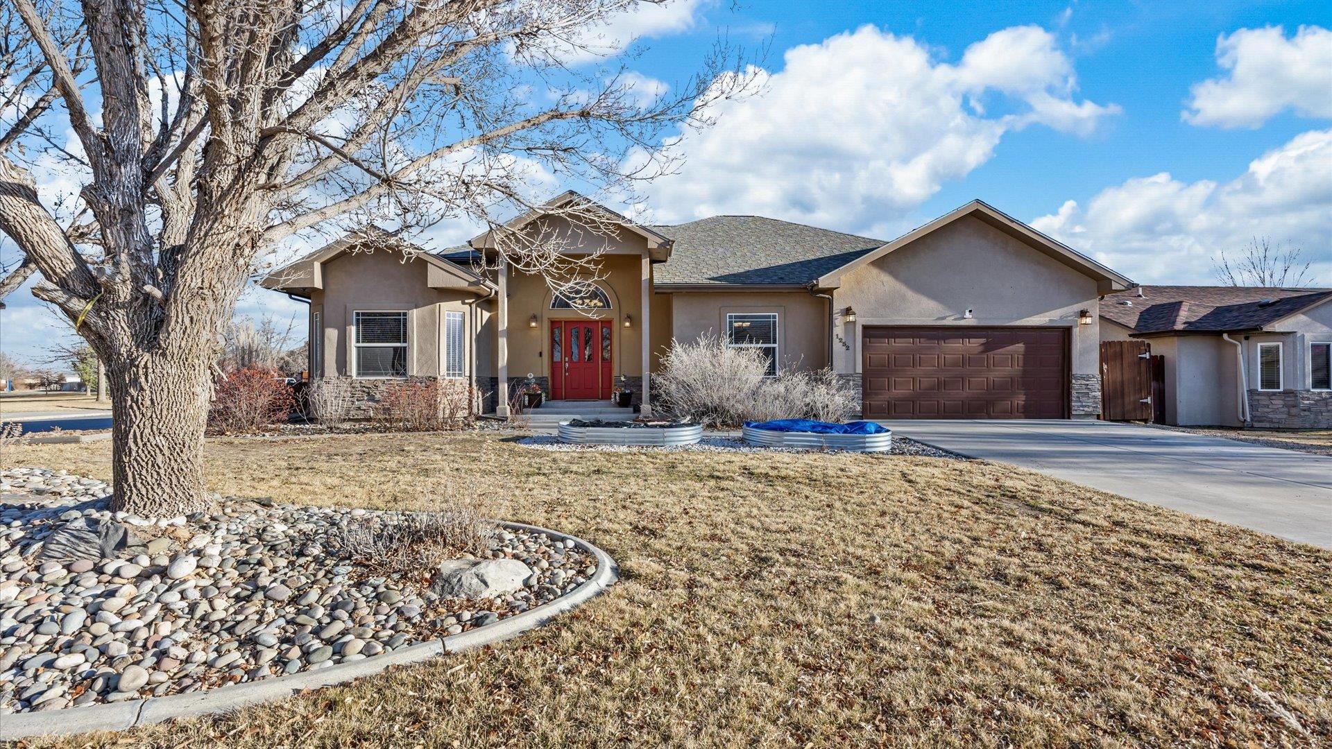 Vista Valley Real Estate Listings Main Image