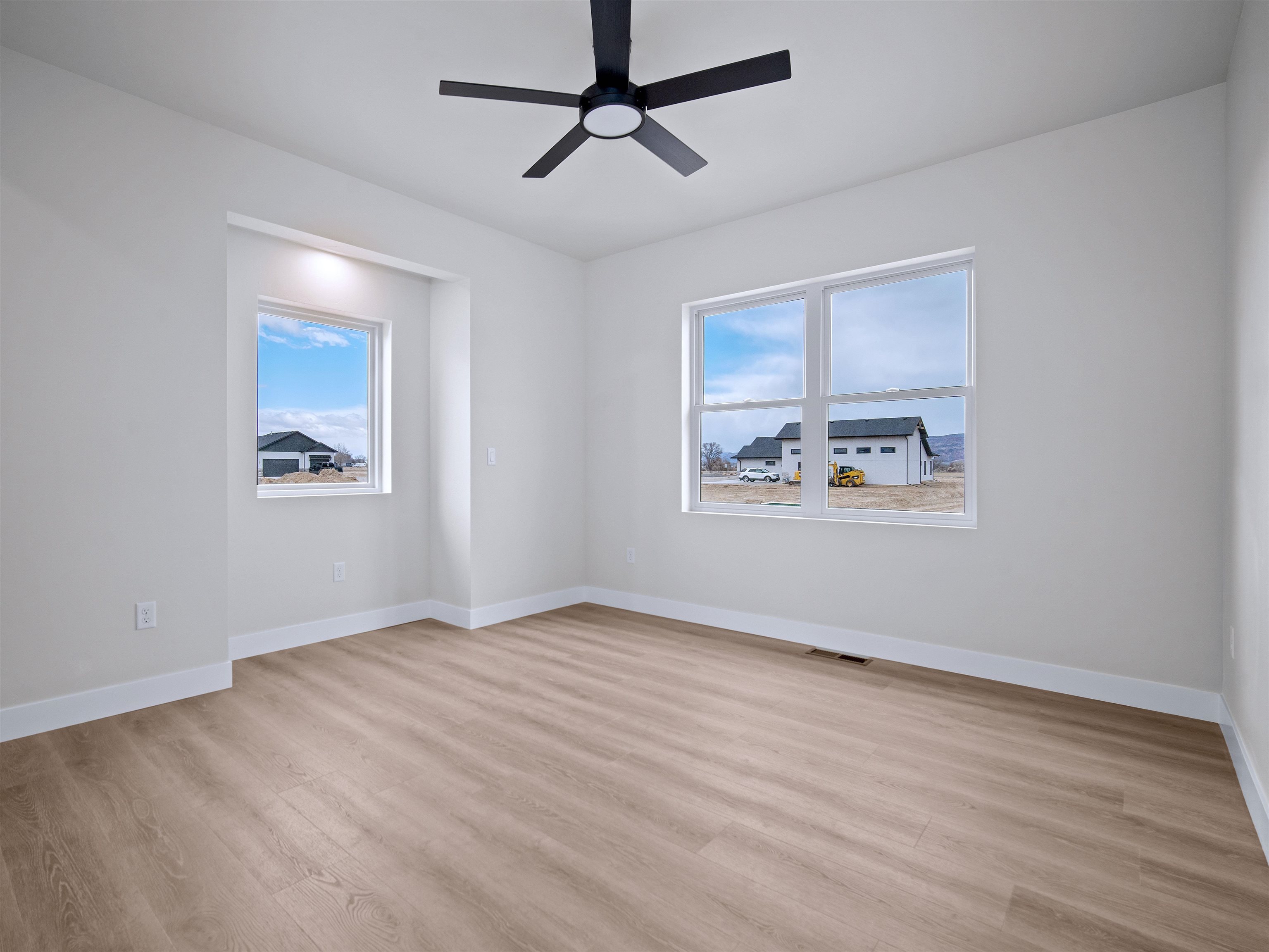1667 Kangaroo Court Property Photo 32
