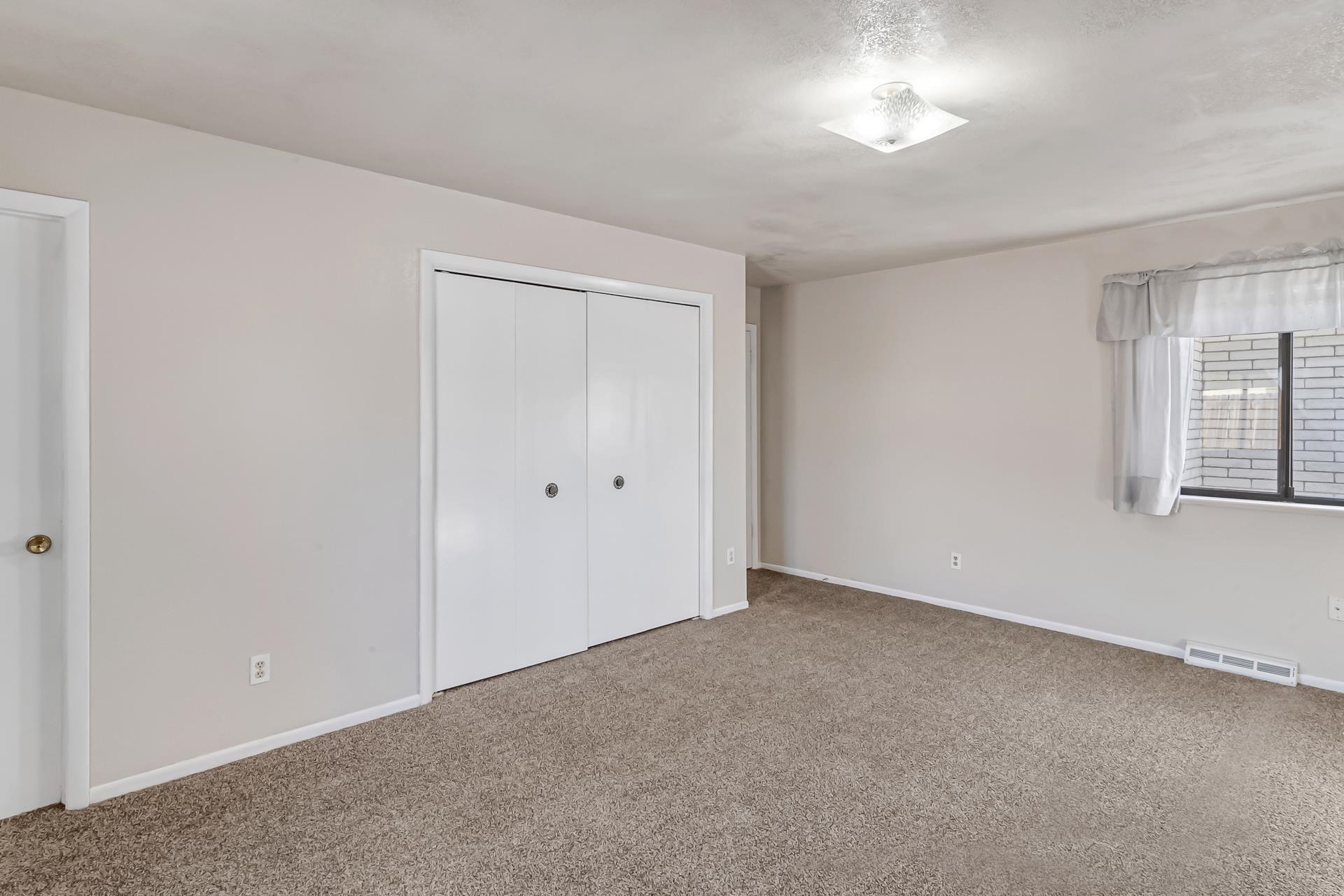 419 N Mesa Street Property Photo 27