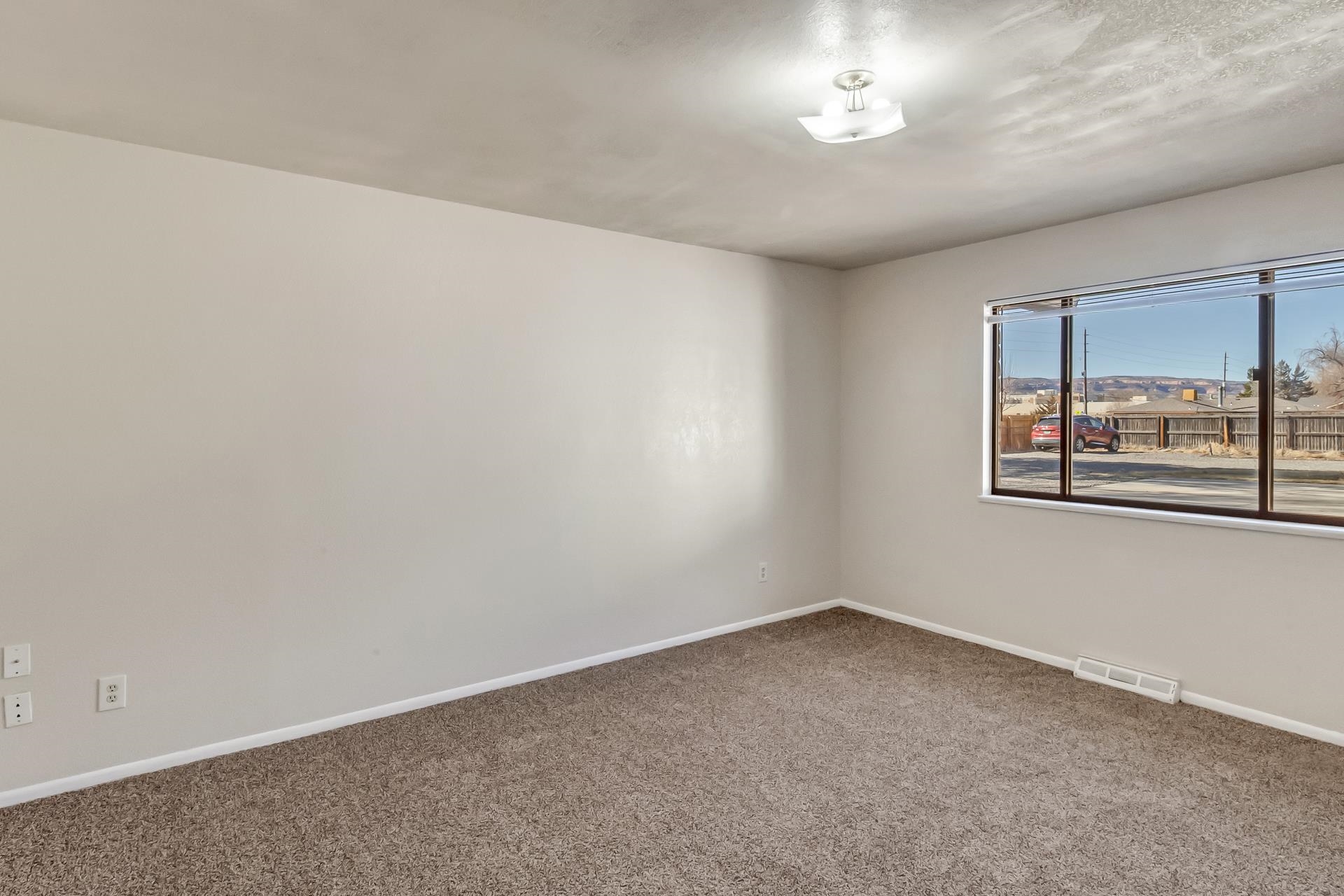 419 N Mesa Street Property Photo 29