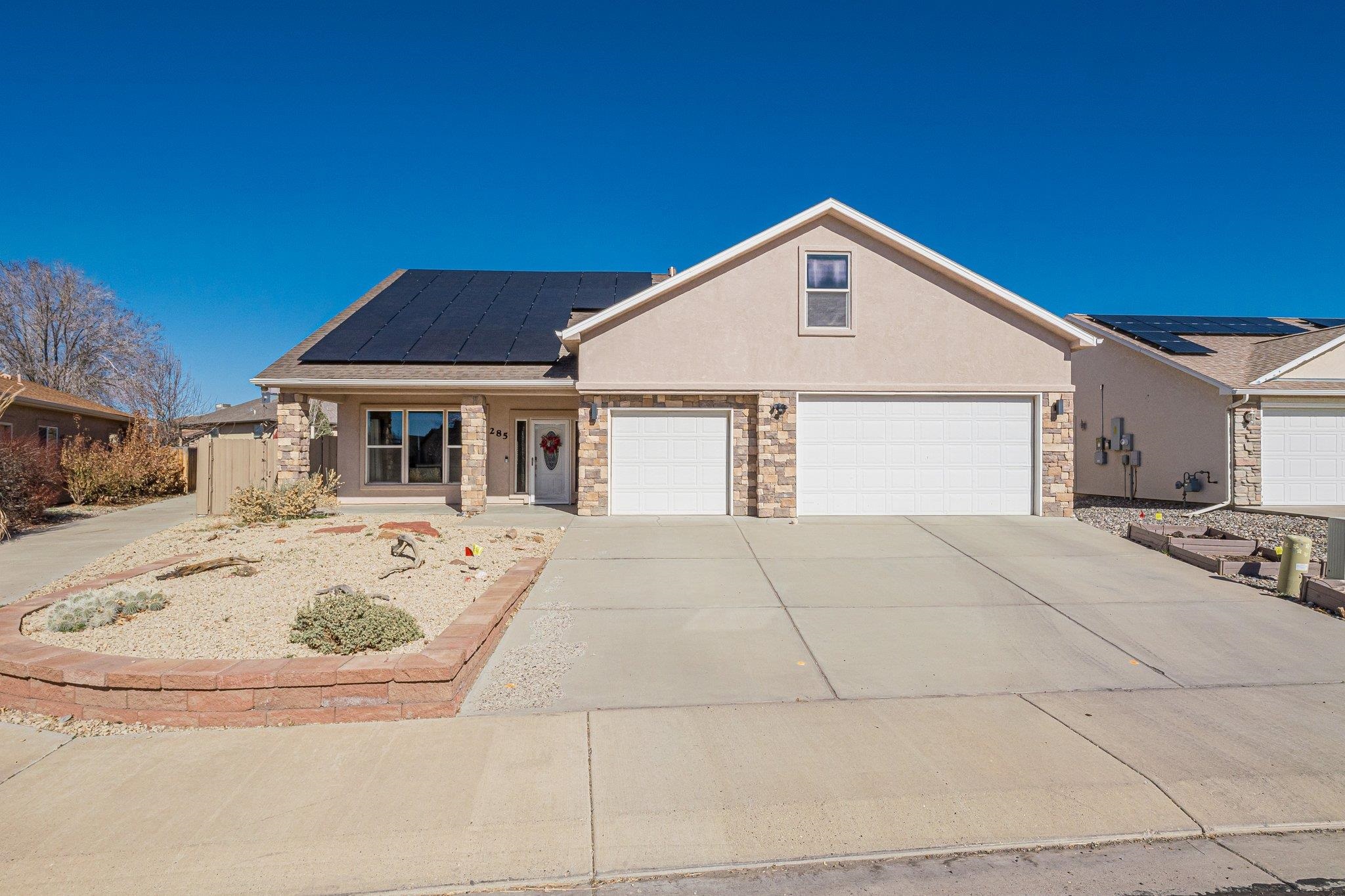285 Westwater Circle Property Photo