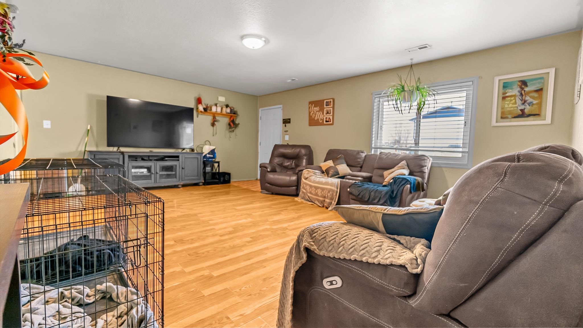 3234 E Rood Circle Property Photo 7