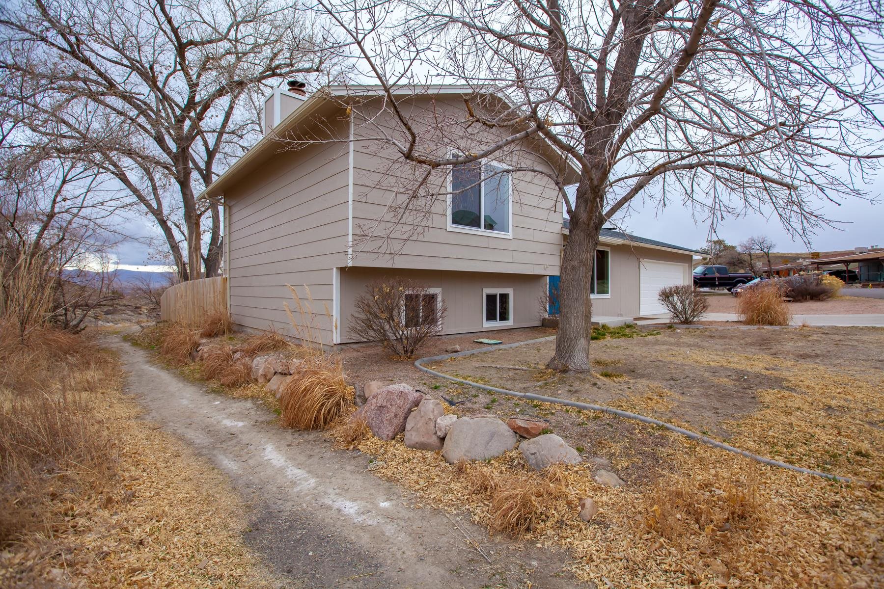 2412 Hidden Valley Drive Property Photo 2
