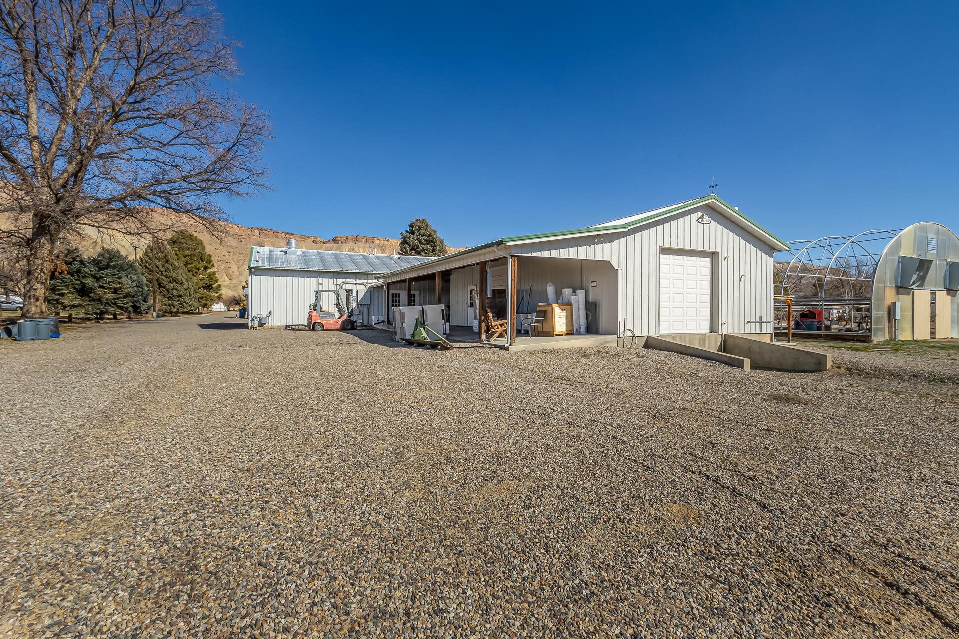 3573 G Road Property Photo 25