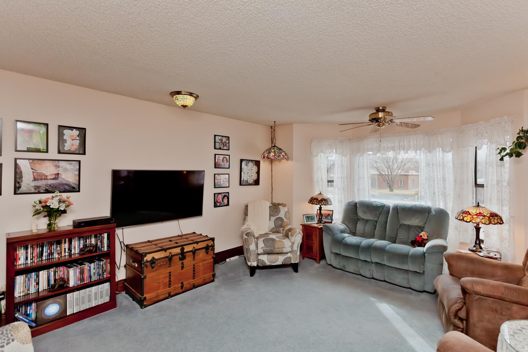 558 W 1st Street Property Photo 8