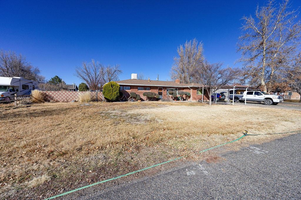 2908 Bonito Avenue Property Photo 2