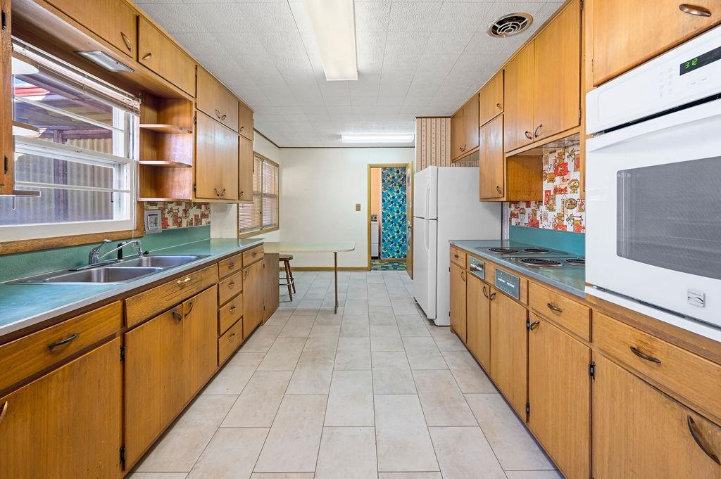 2908 Bonito Avenue Property Photo 10
