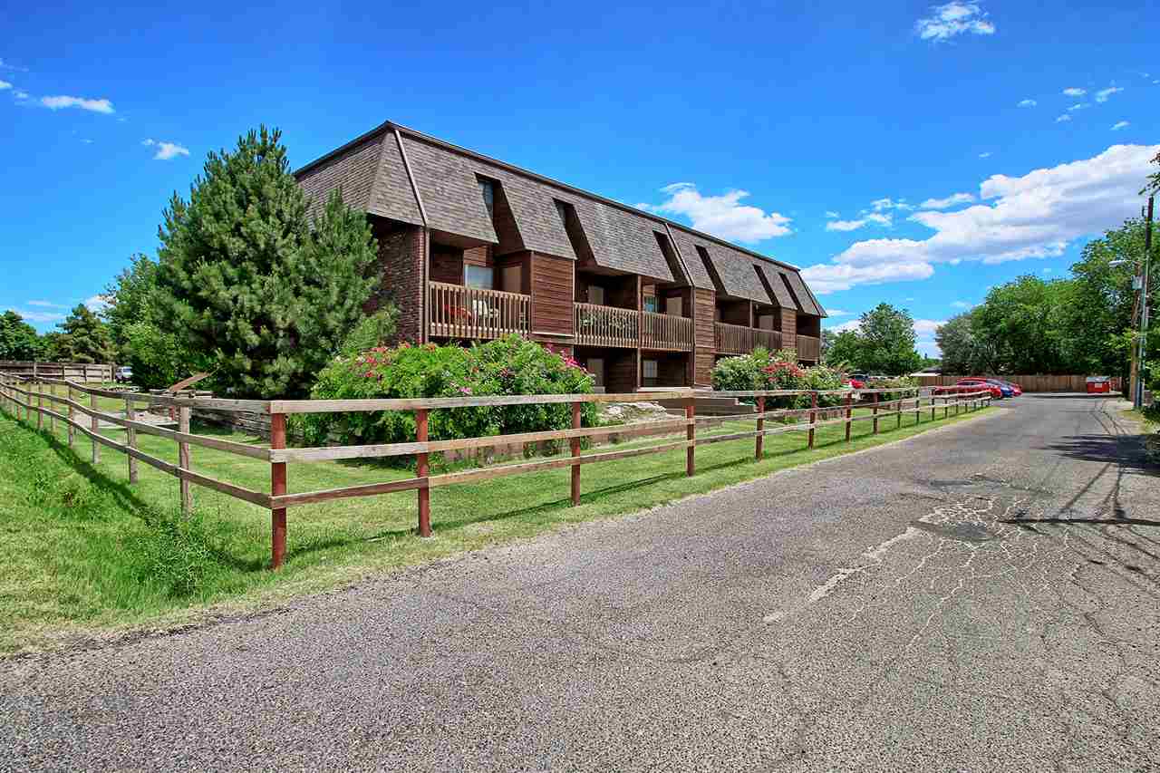 2260 N 13th Avenue Property Photo 12
