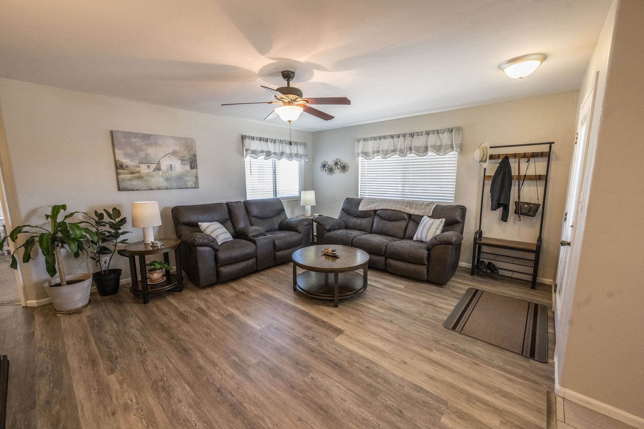 475 N Sun Court Property Photo 4
