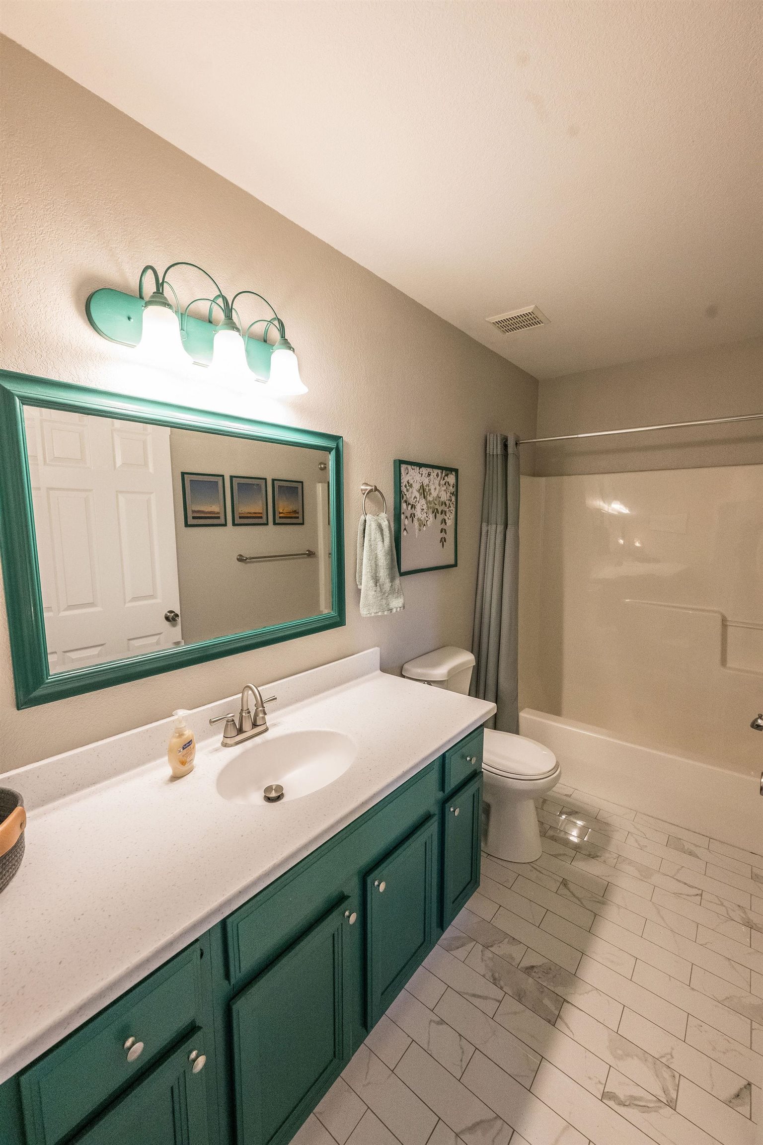 475 N Sun Court Property Photo 13