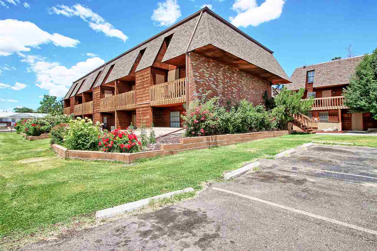 2260 N 13th Avenue Property Photo