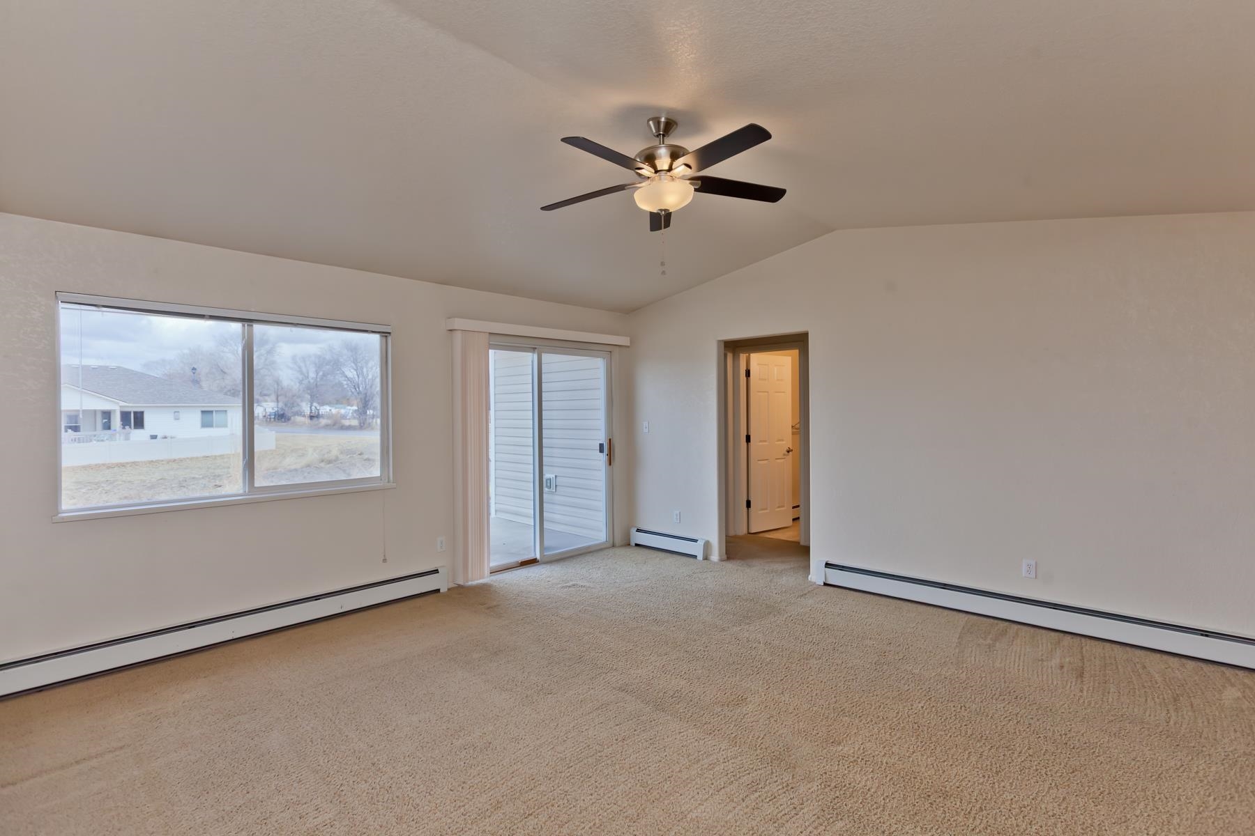 129 Drumlin Circle Property Photo 10