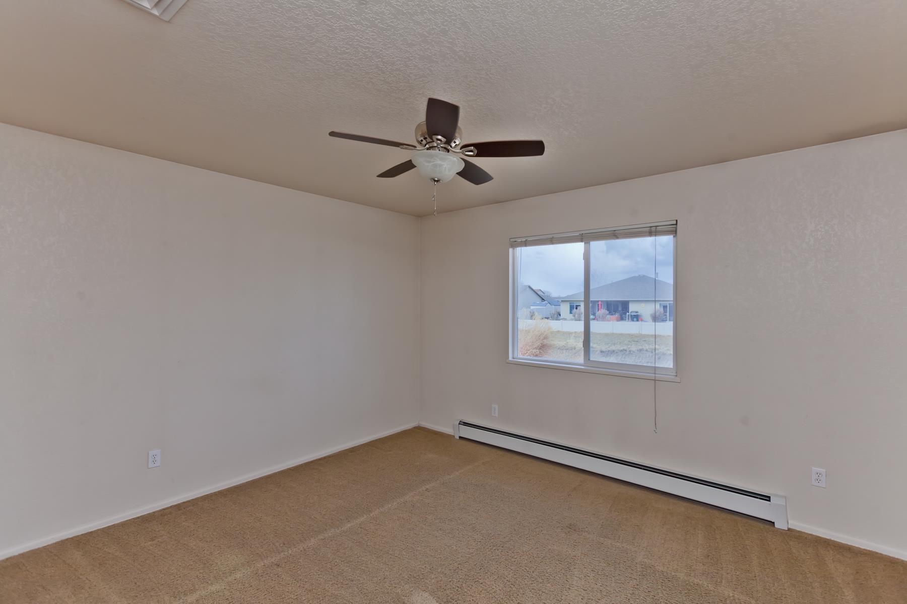 129 Drumlin Circle Property Photo 14