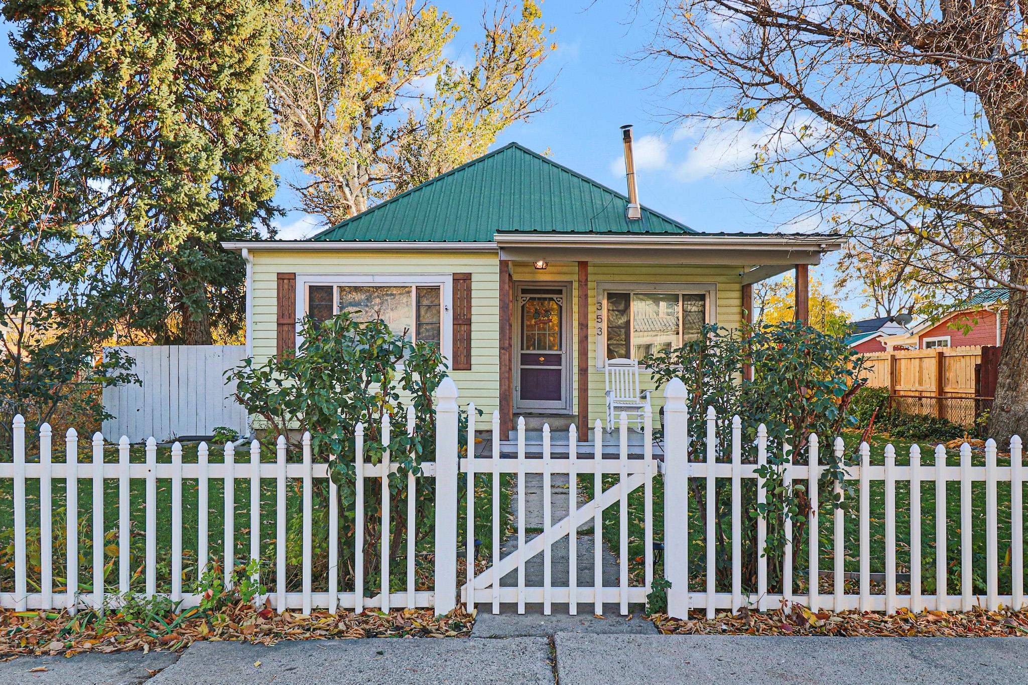 353 W 5th Street Property Photo