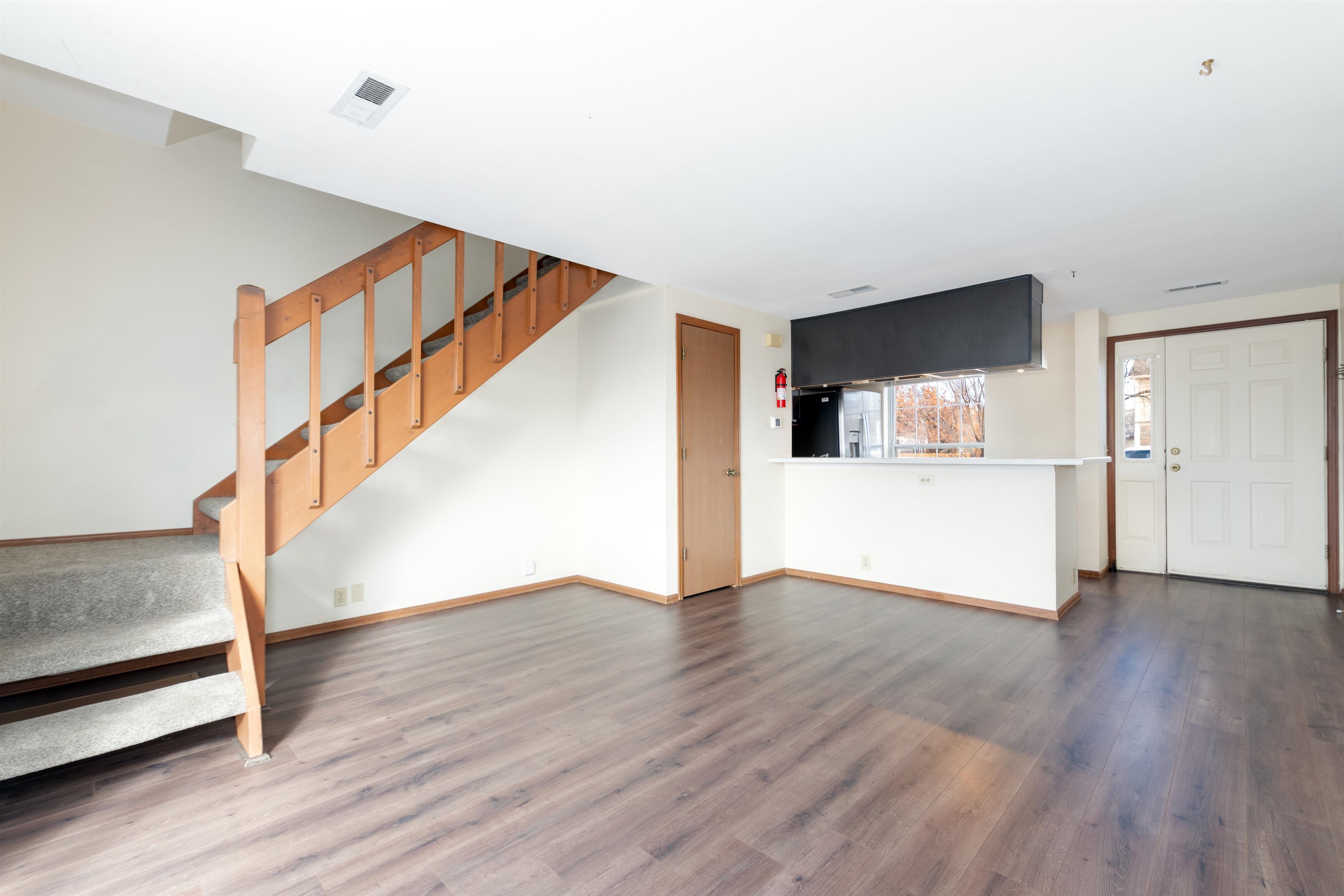 523 28 1/4 Road Property Photo 6