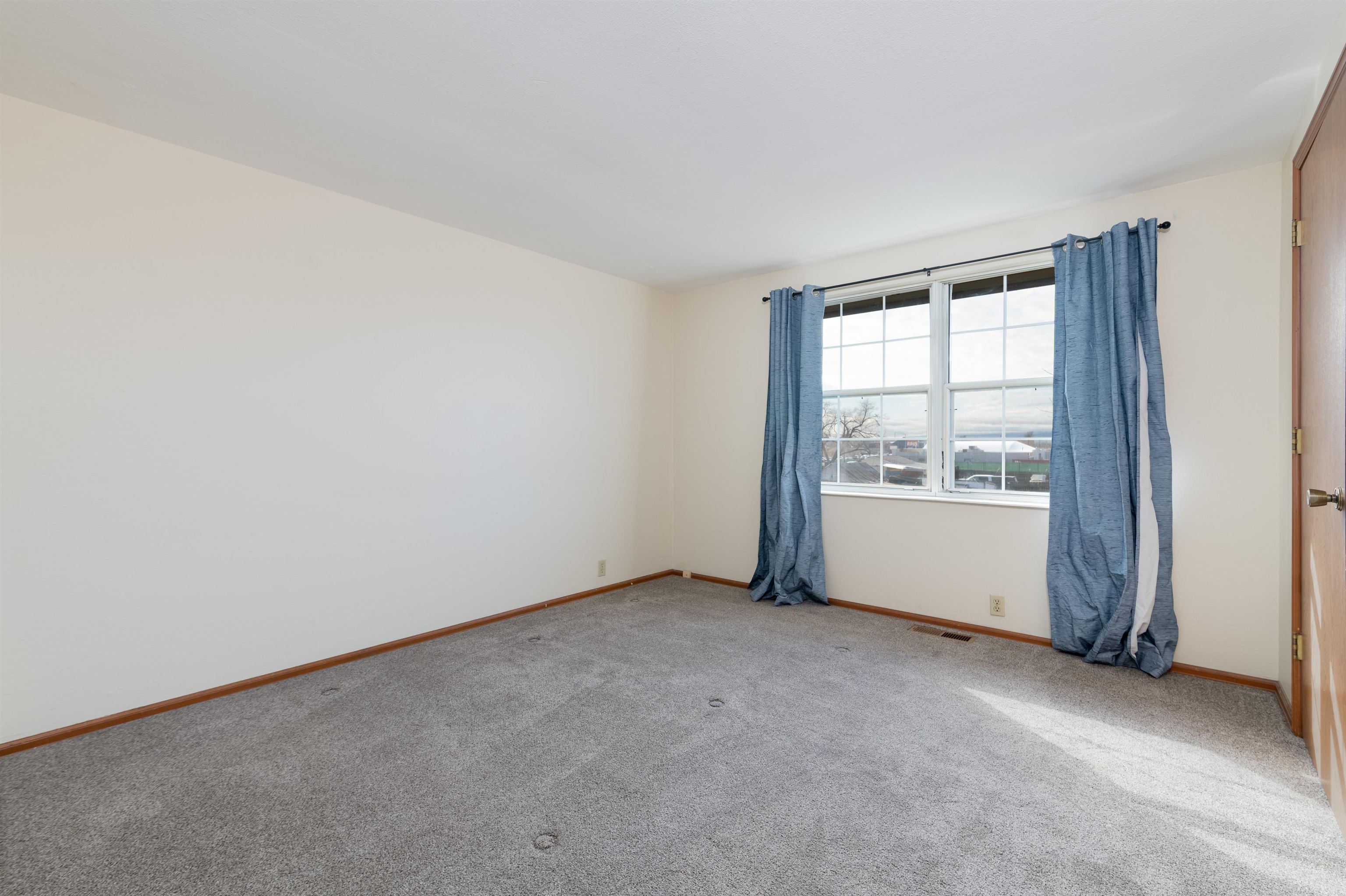 523 28 1/4 Road Property Photo 10