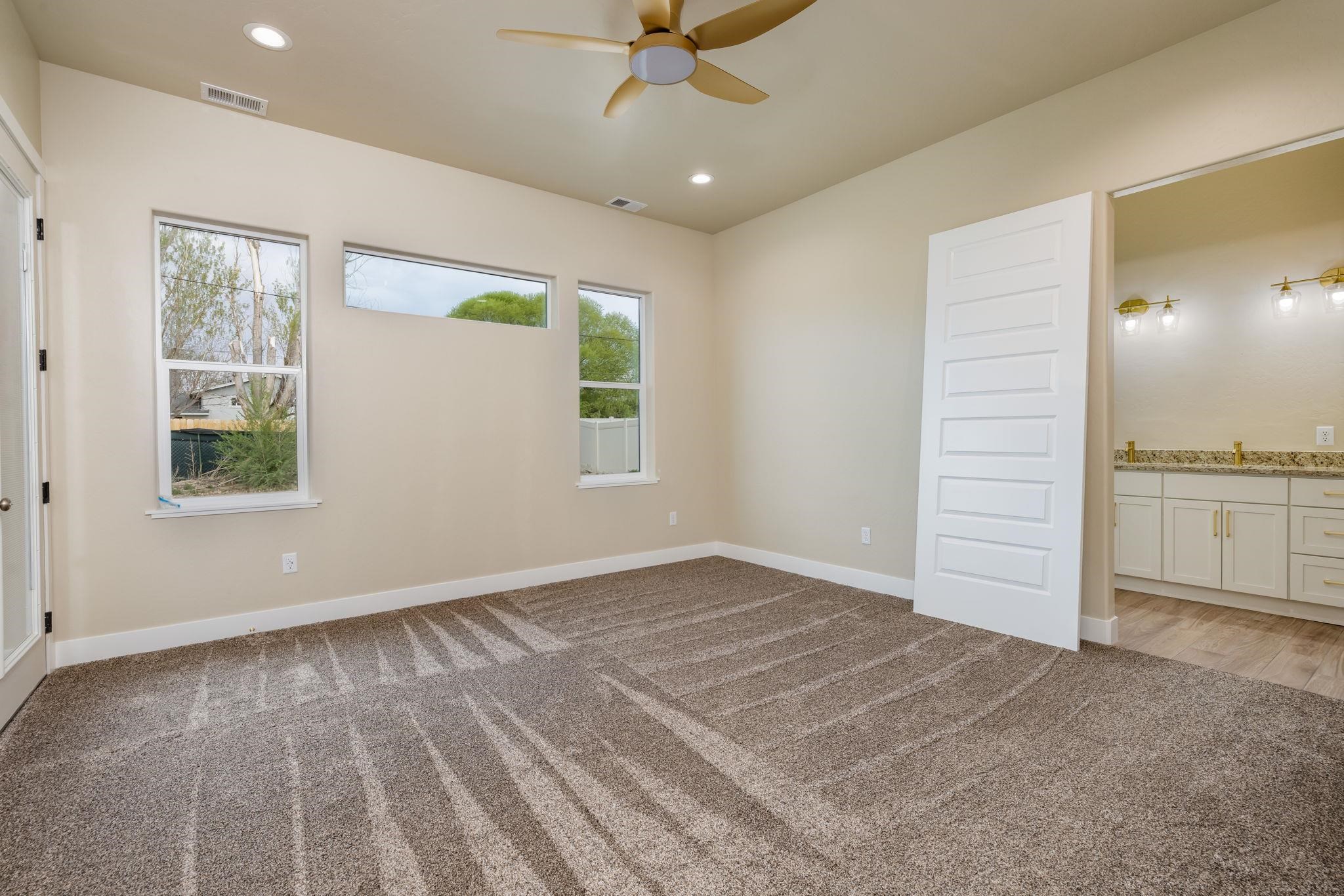 523 Desert Peach Street Property Photo 9