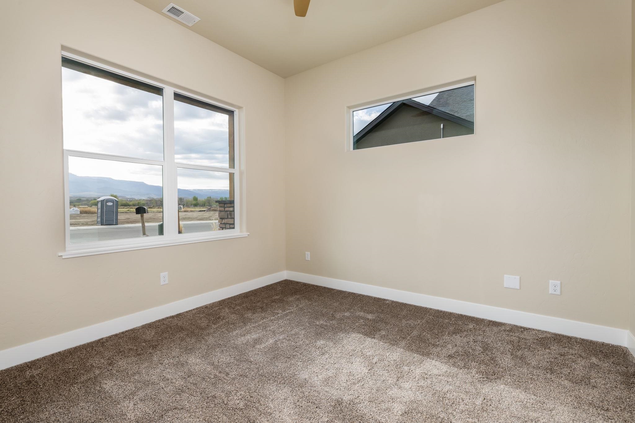 523 Desert Peach Street Property Photo 13