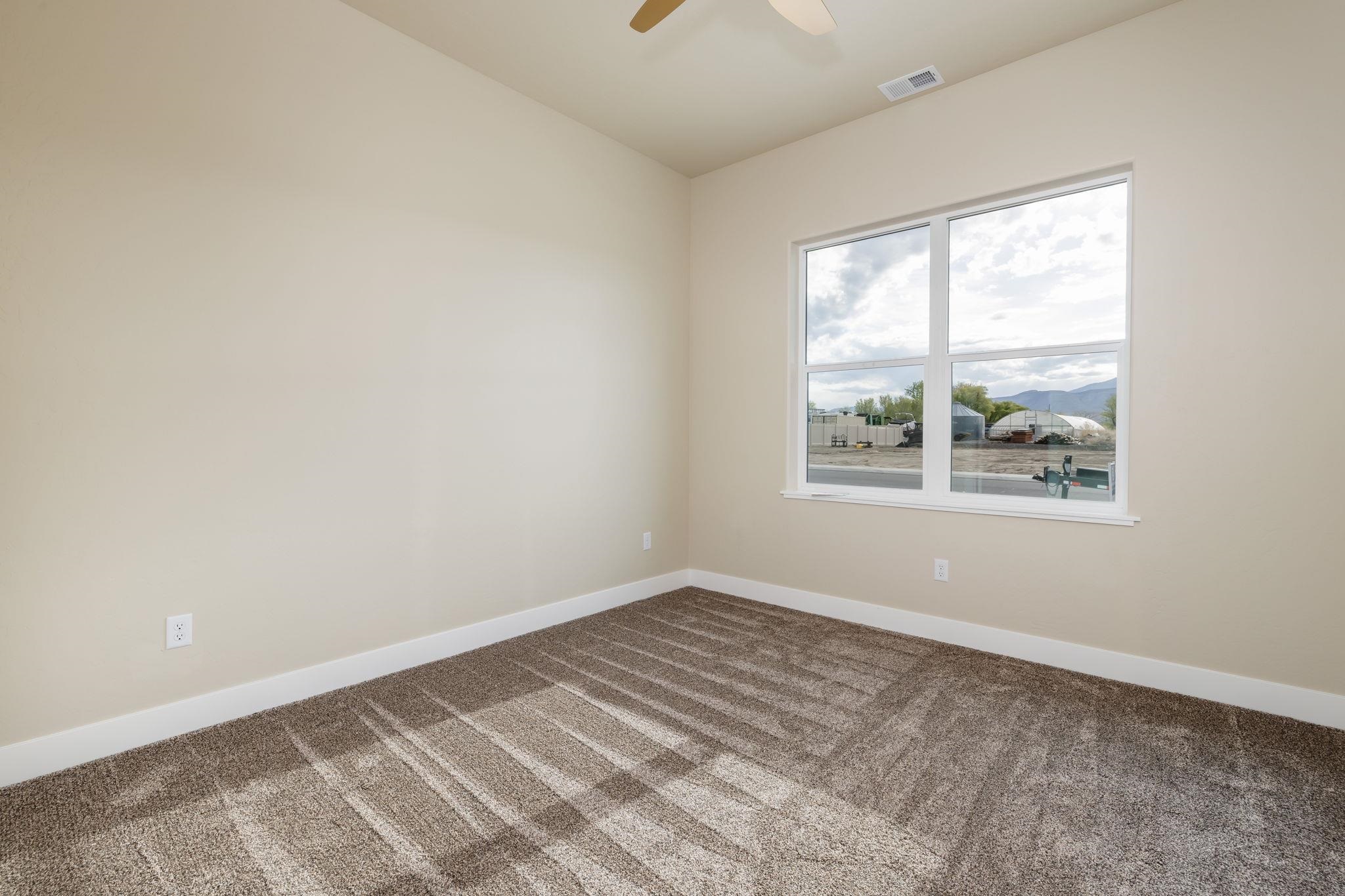 523 Desert Peach Street Property Photo 16
