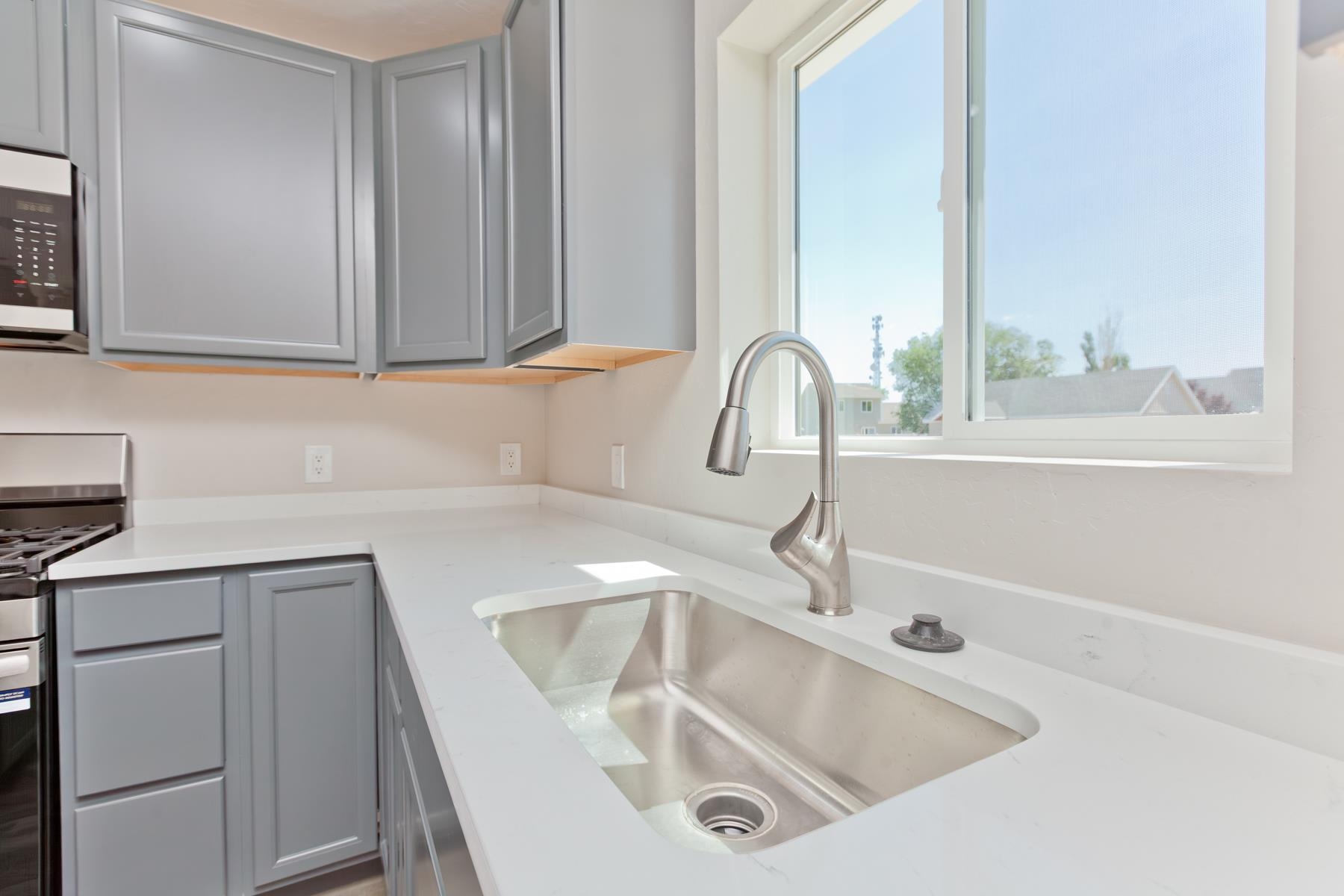 670 Nuvue Street Property Photo 13