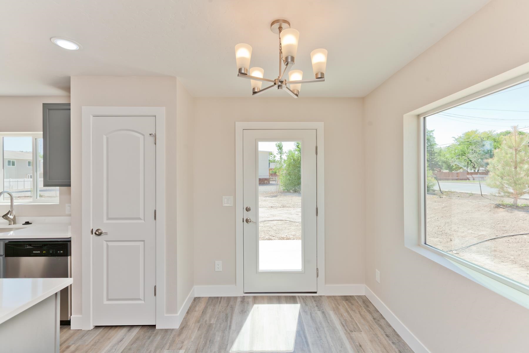 670 Nuvue Street Property Photo 14