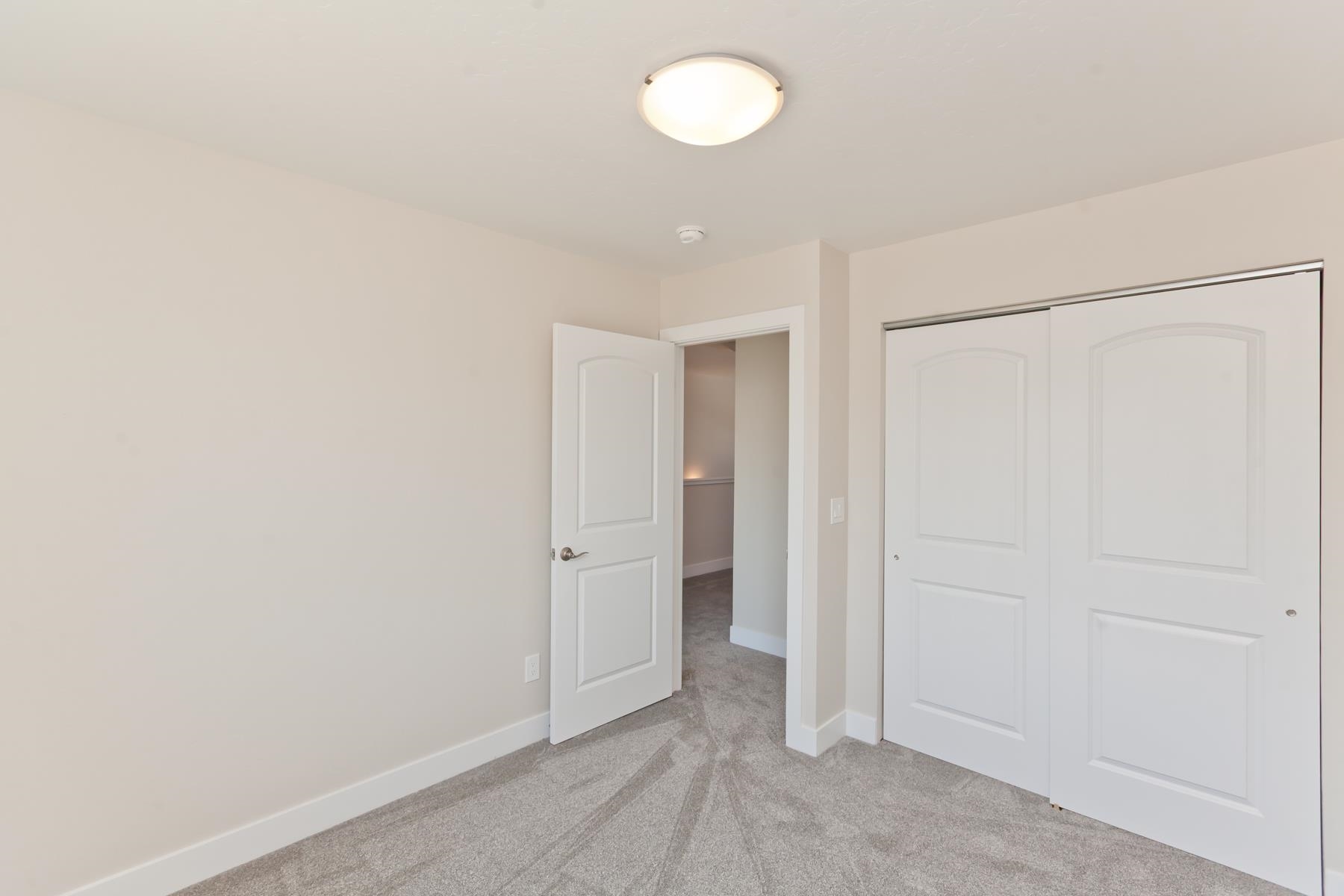 670 Nuvue Street Property Photo 28