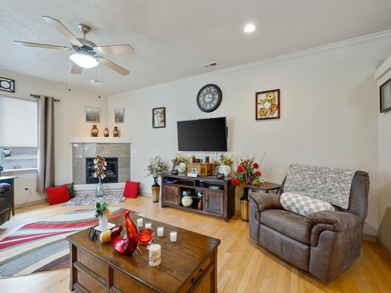 1564 Treehaven Court Property Photo 3