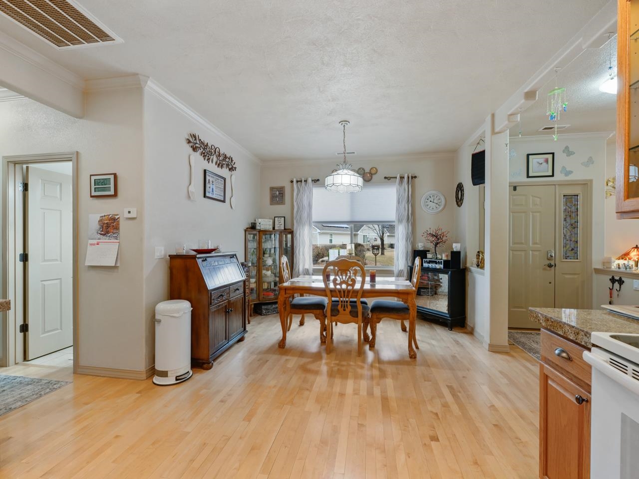1564 Treehaven Court Property Photo 10