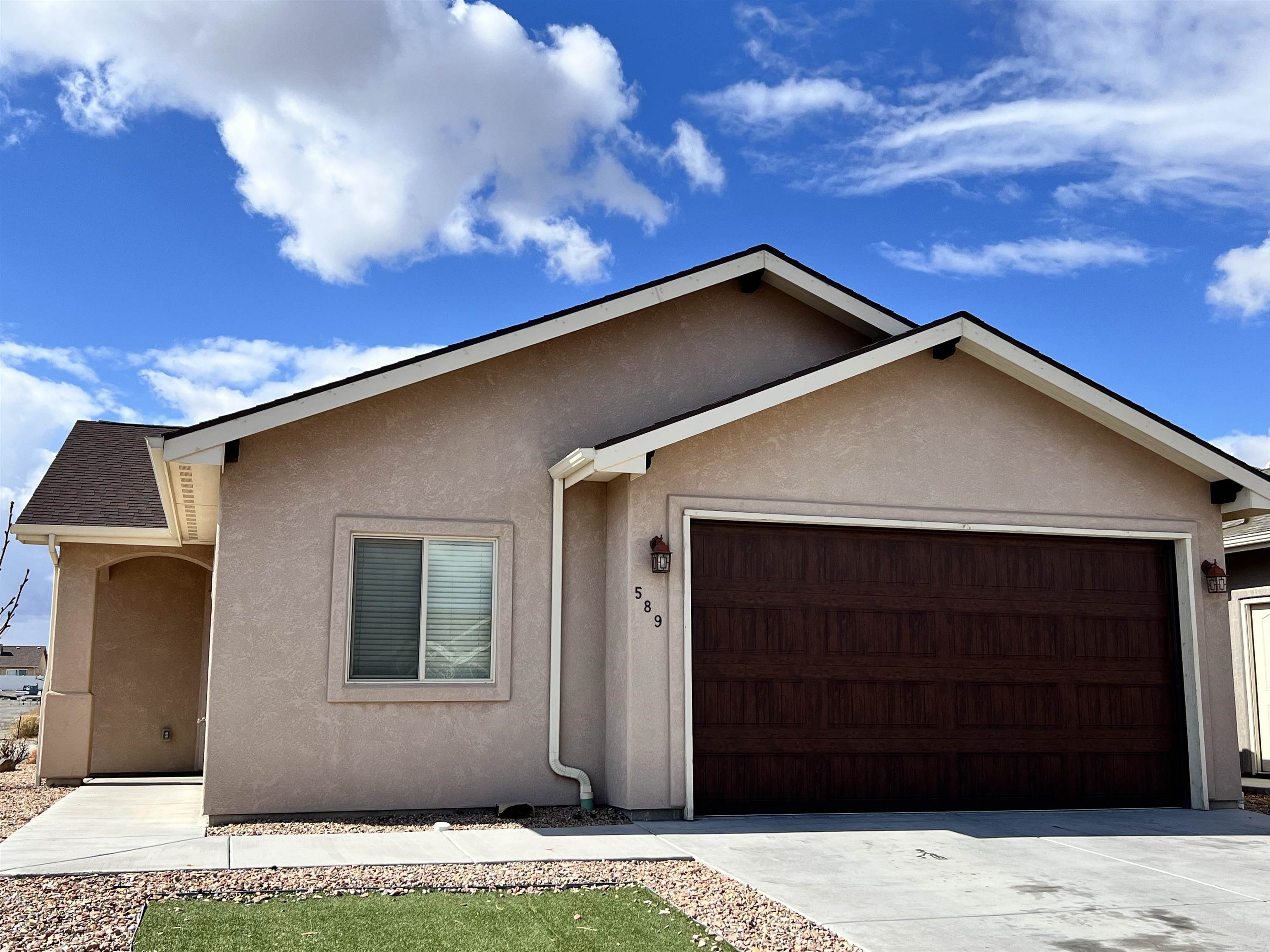 589 Teatro Court Property Photo