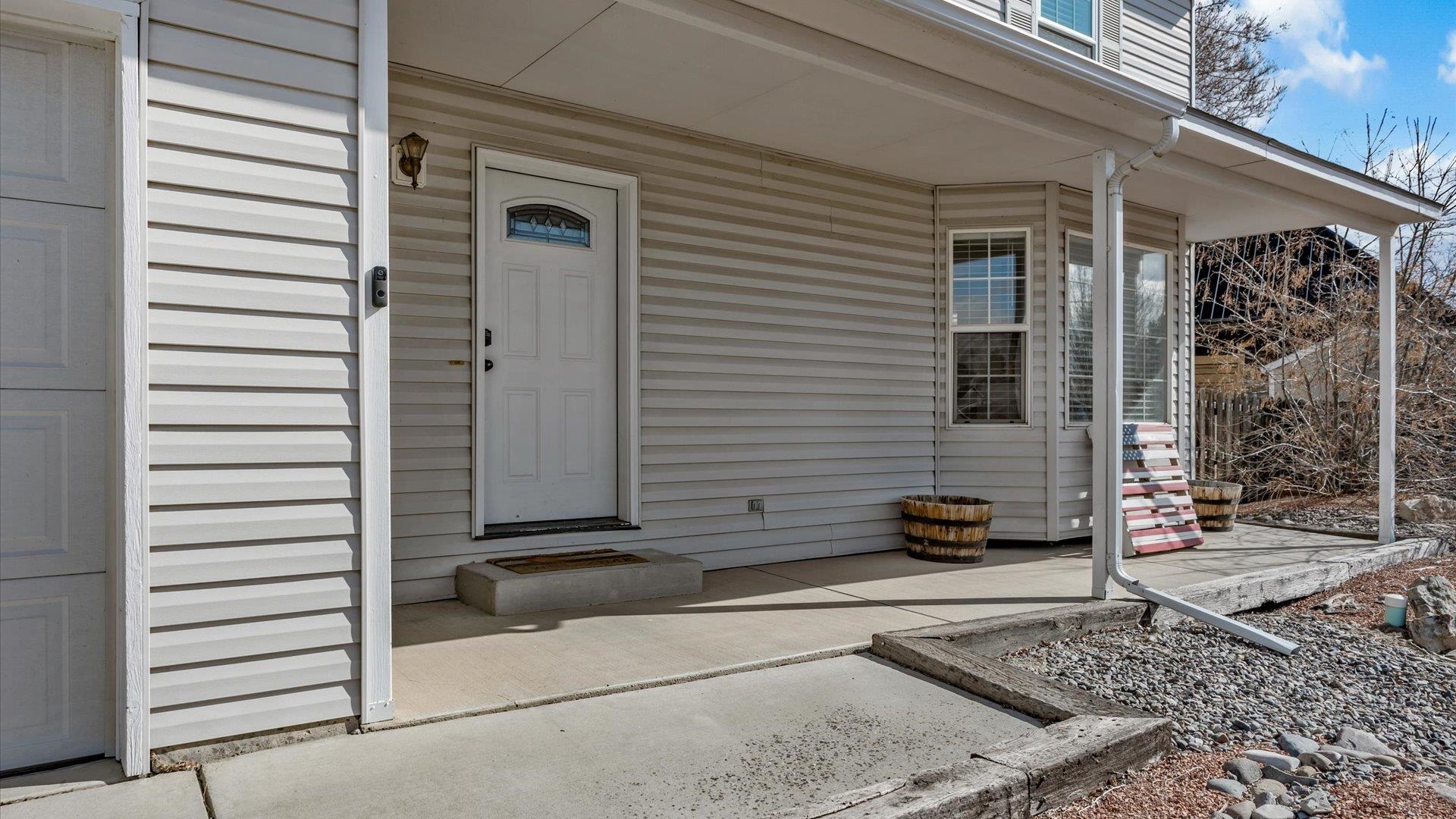 2112 Sara E Lane Property Photo 4