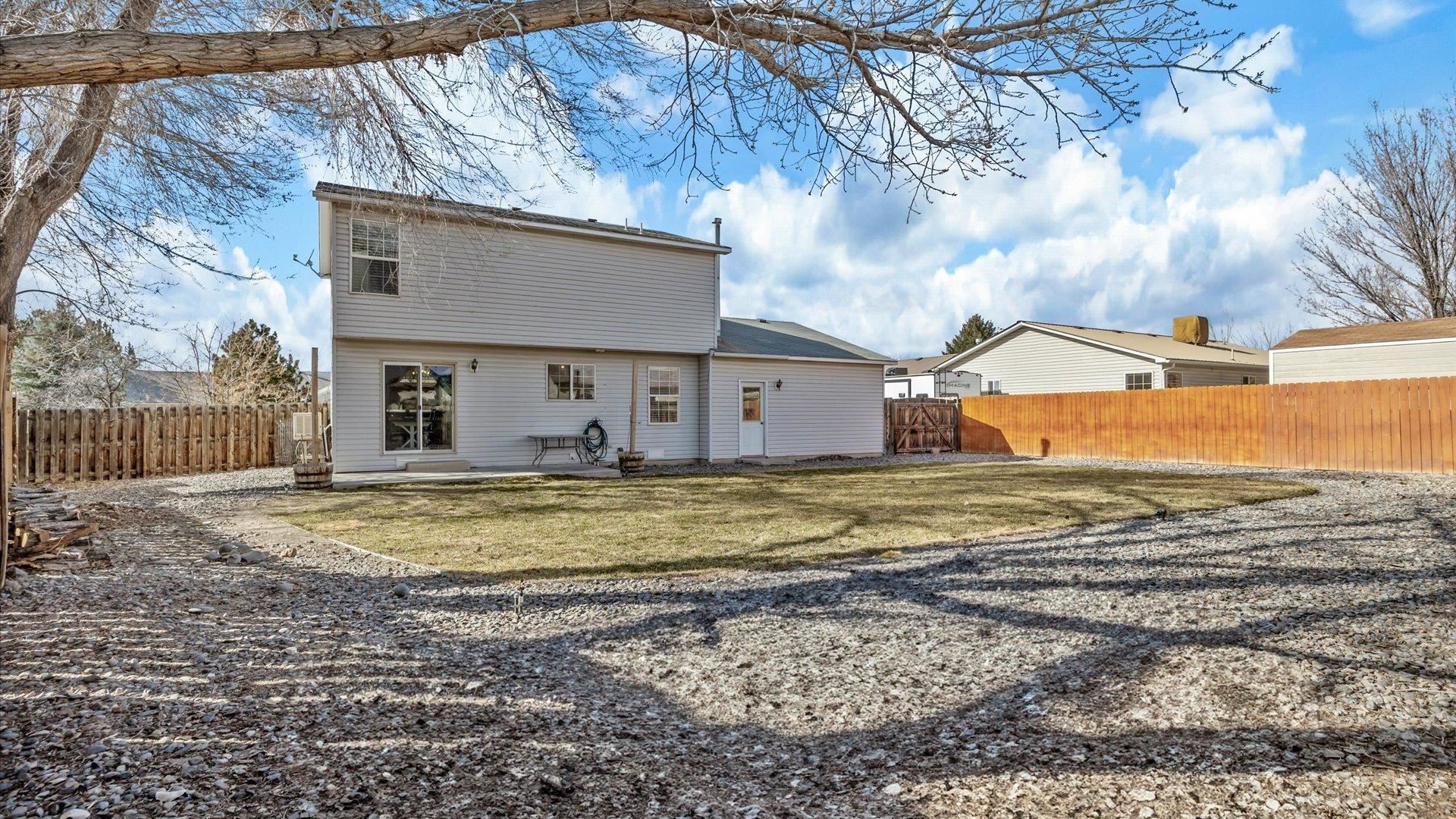 2112 Sara E Lane Property Photo 25