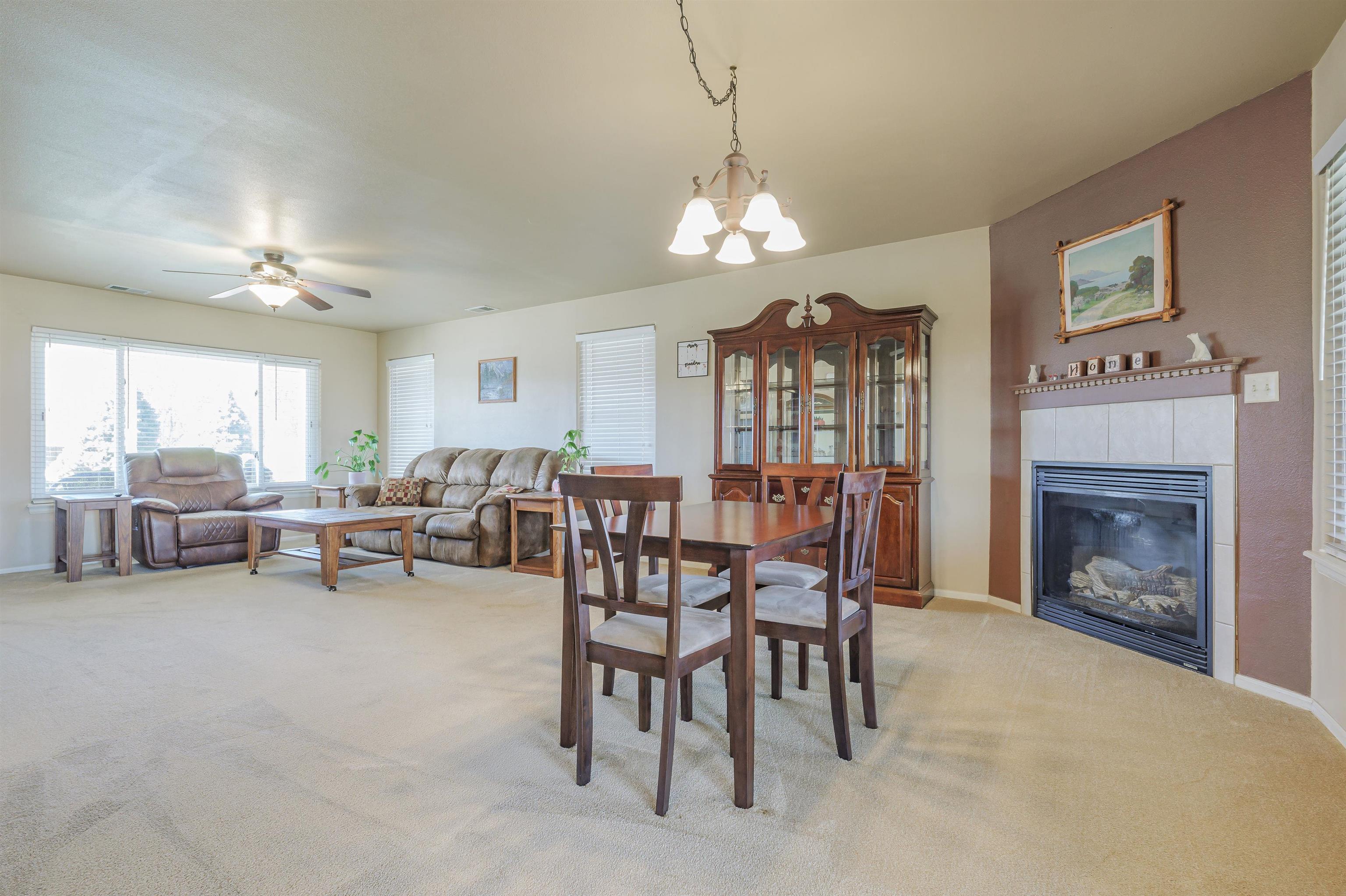 386 1/2 Skyler Street Property Photo 10