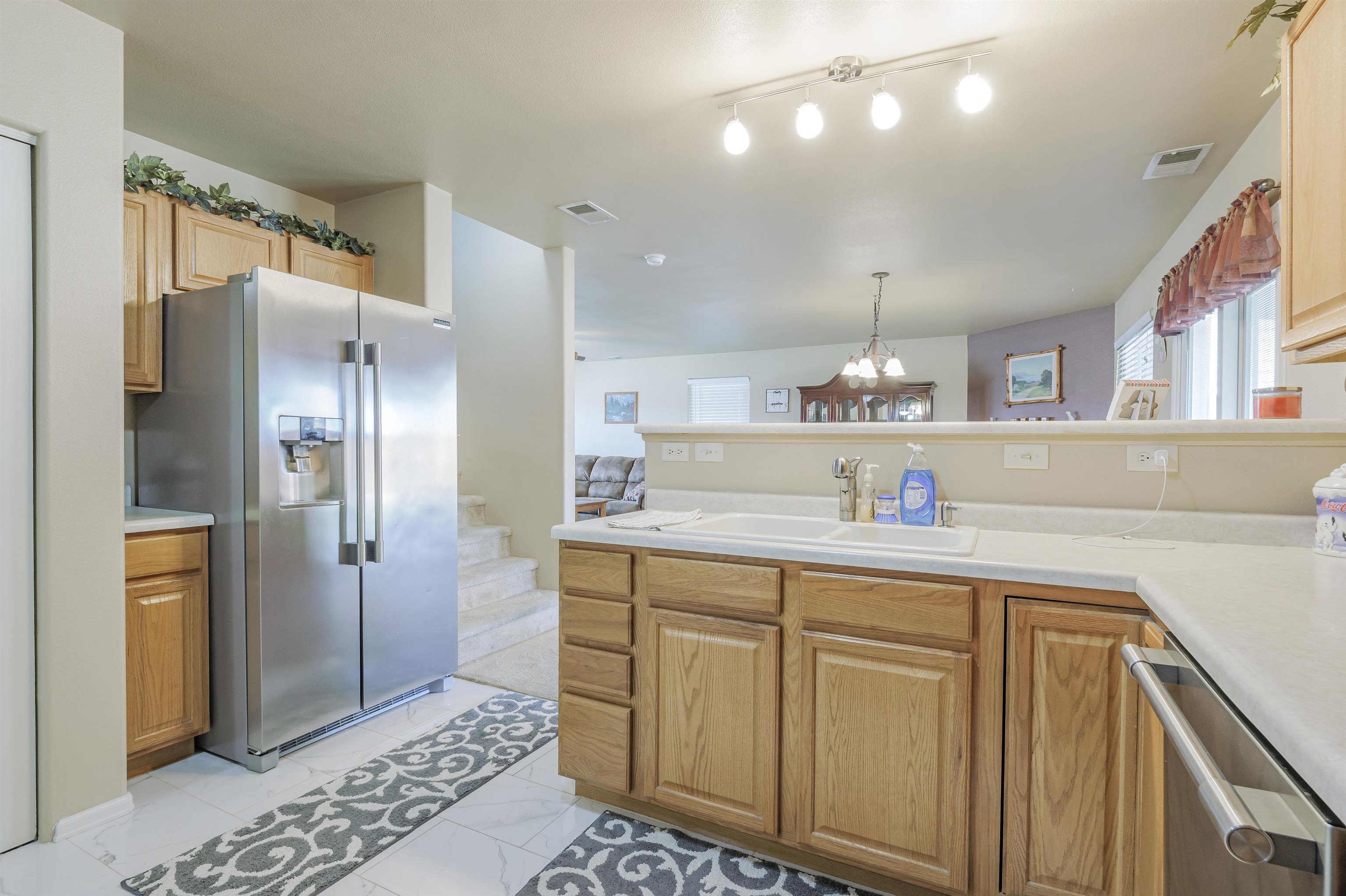 386 1/2 Skyler Street Property Photo 13