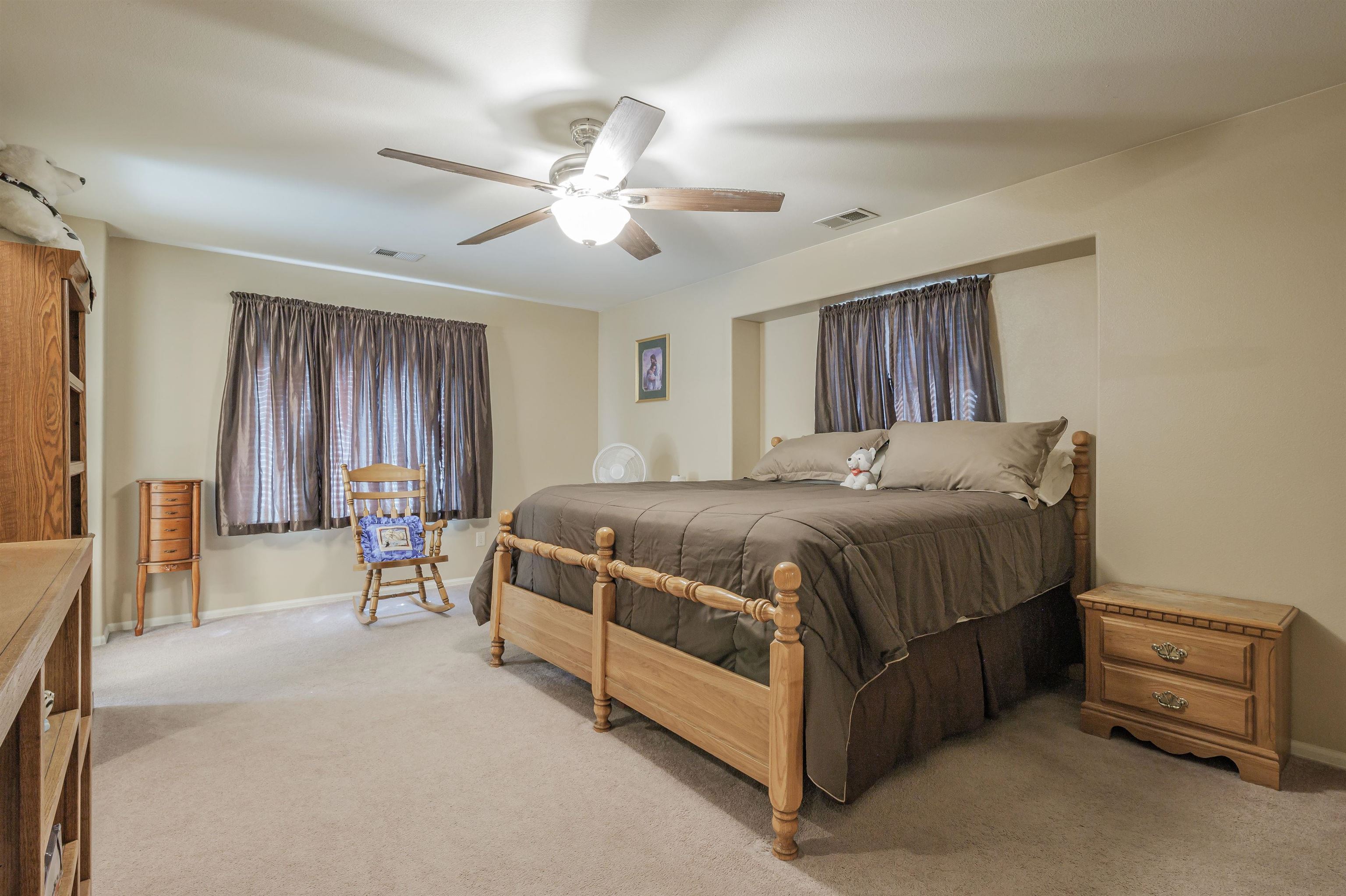 386 1/2 Skyler Street Property Photo 17