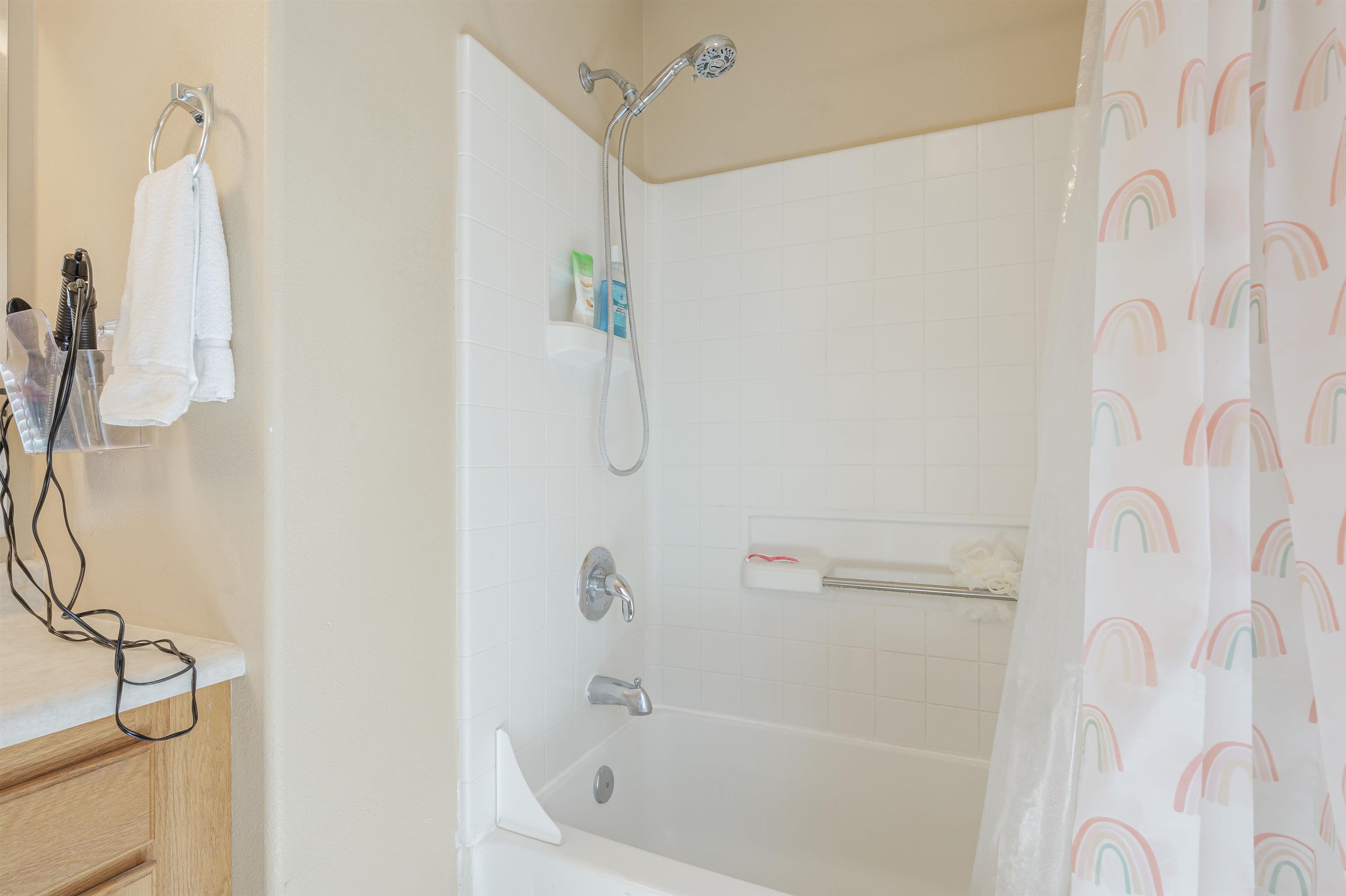 386 1/2 Skyler Street Property Photo 23